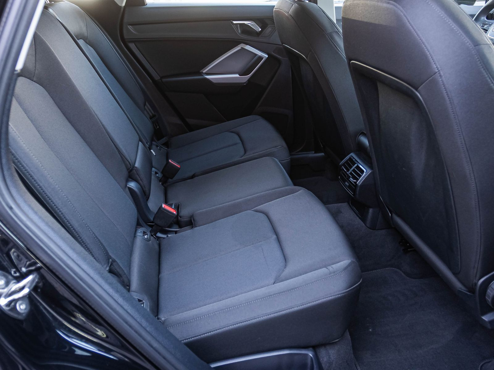 Audi Q3 35TDI Stronic Navi LED GRA EPH DAB