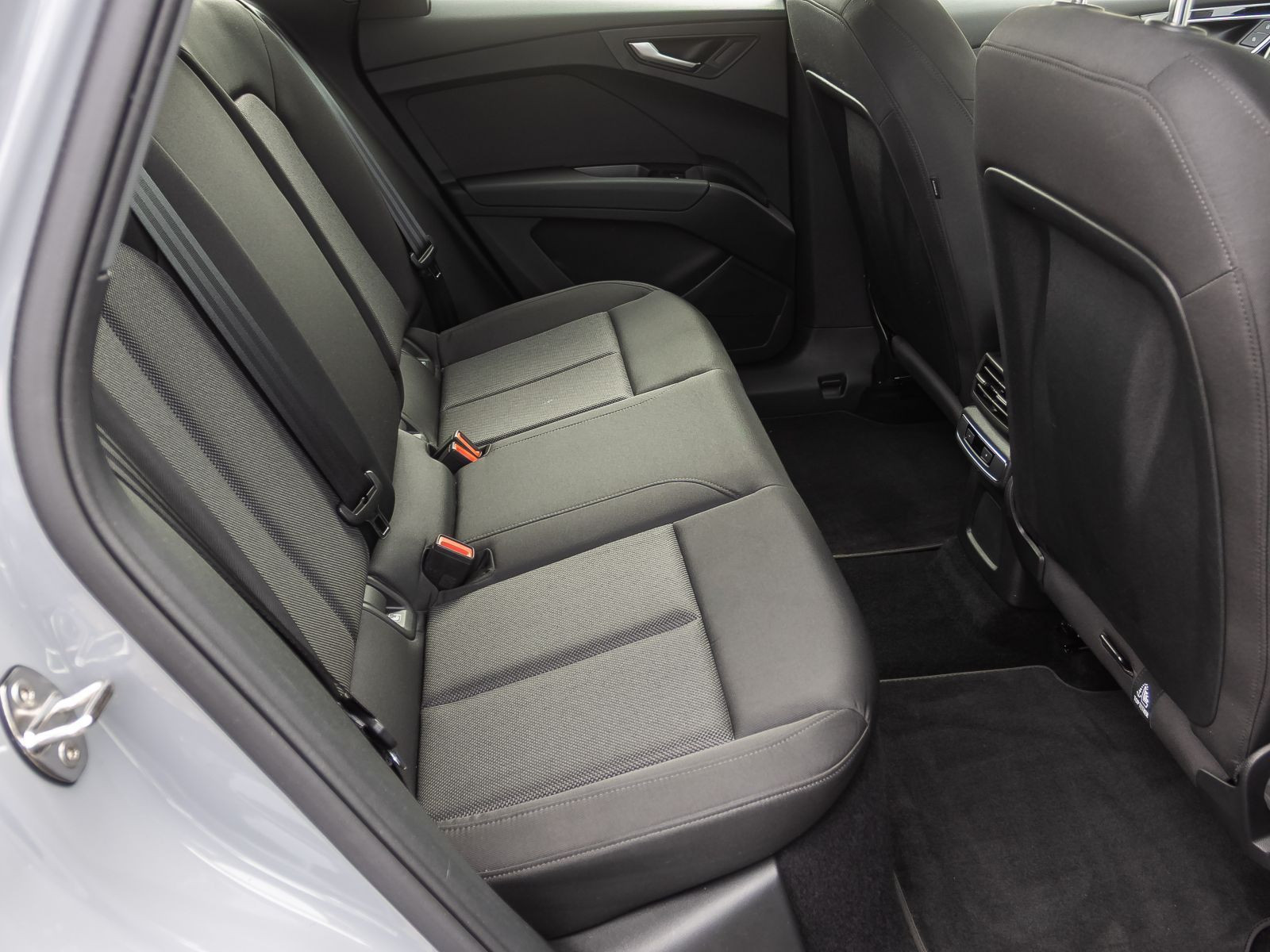 Audi Q4 e-tron 35 LED Standklima ACC EPH DAB