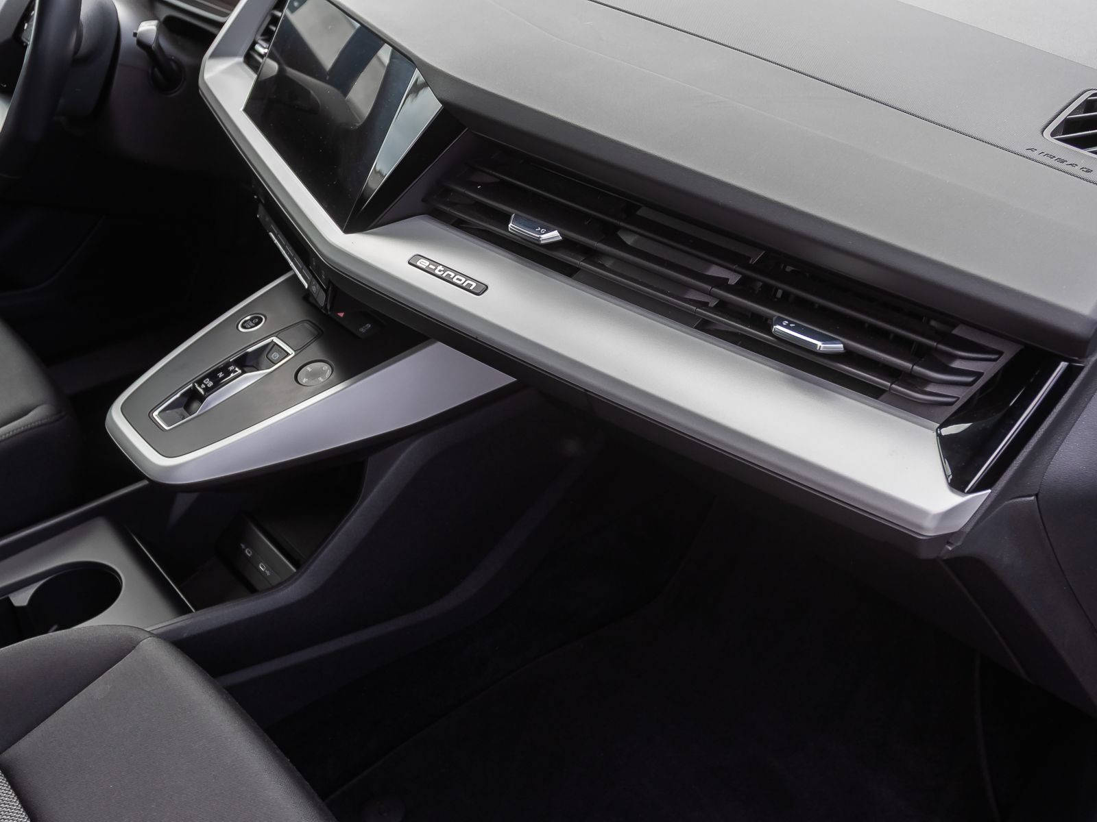 Audi Q4 e-tron 35 LED Standklima ACC EPH DAB