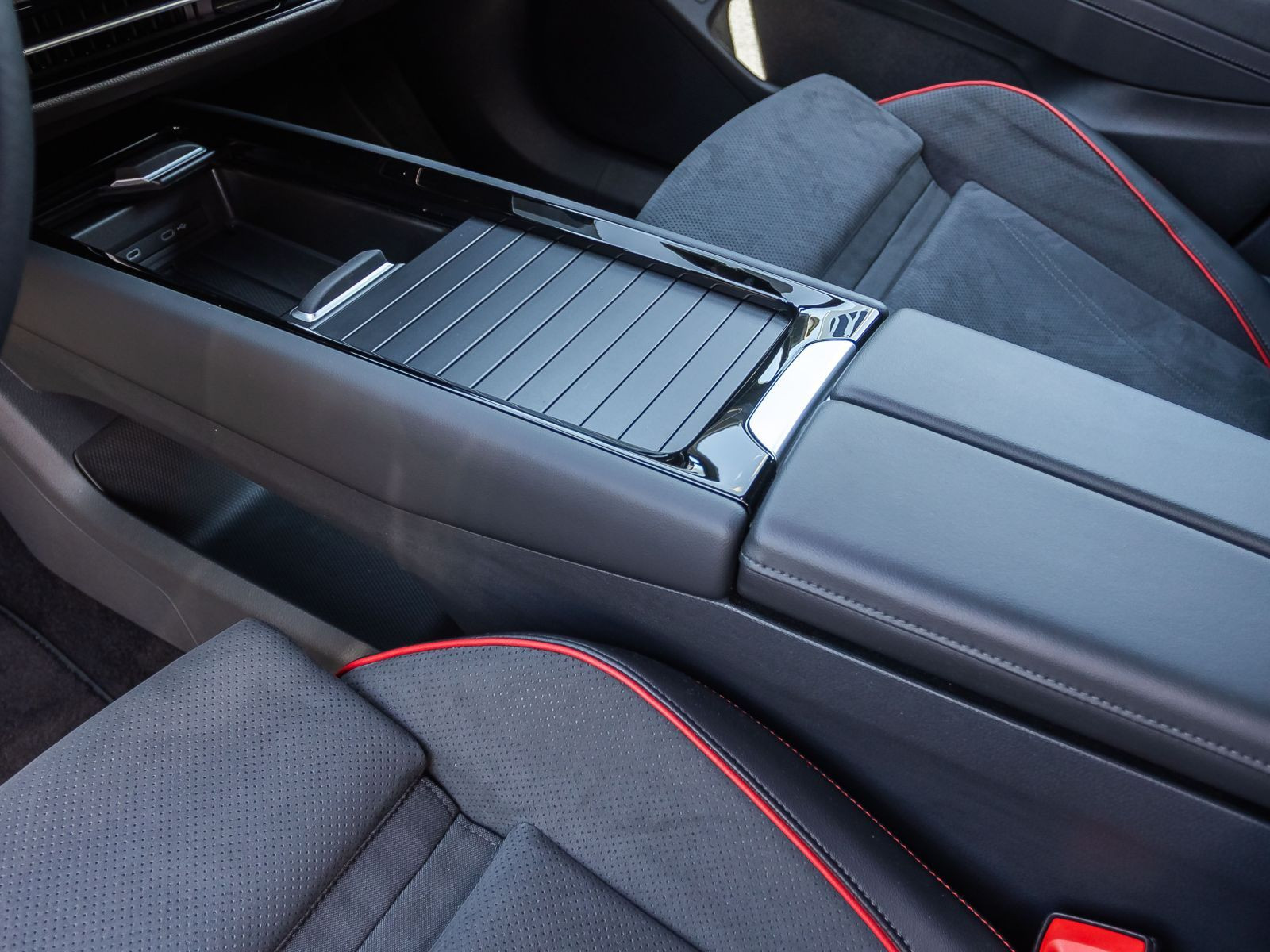 Volkswagen ID.7 Tourer GTX, AHK, Soundsystem, LED-Matrix, Navi, Area View, App-Connect