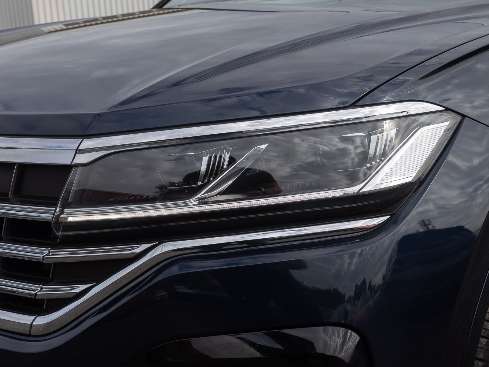 Volkswagen Touareg R-Line 3.0TDI Navi LED HuD Luftfederung AHK