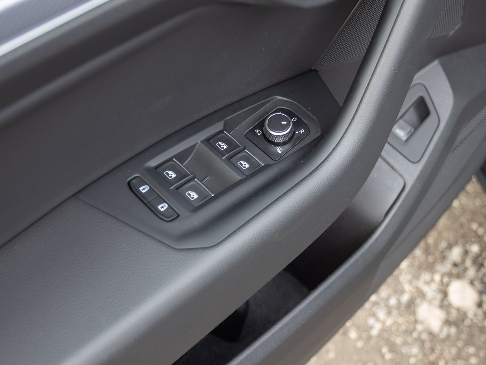Volkswagen Touareg R-Line 3.0TDI Navi LED HuD Luftfederung AHK