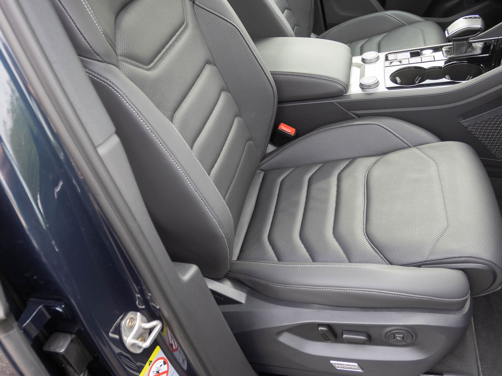 Volkswagen Touareg R-Line 3.0TDI Navi LED HuD Luftfederung AHK