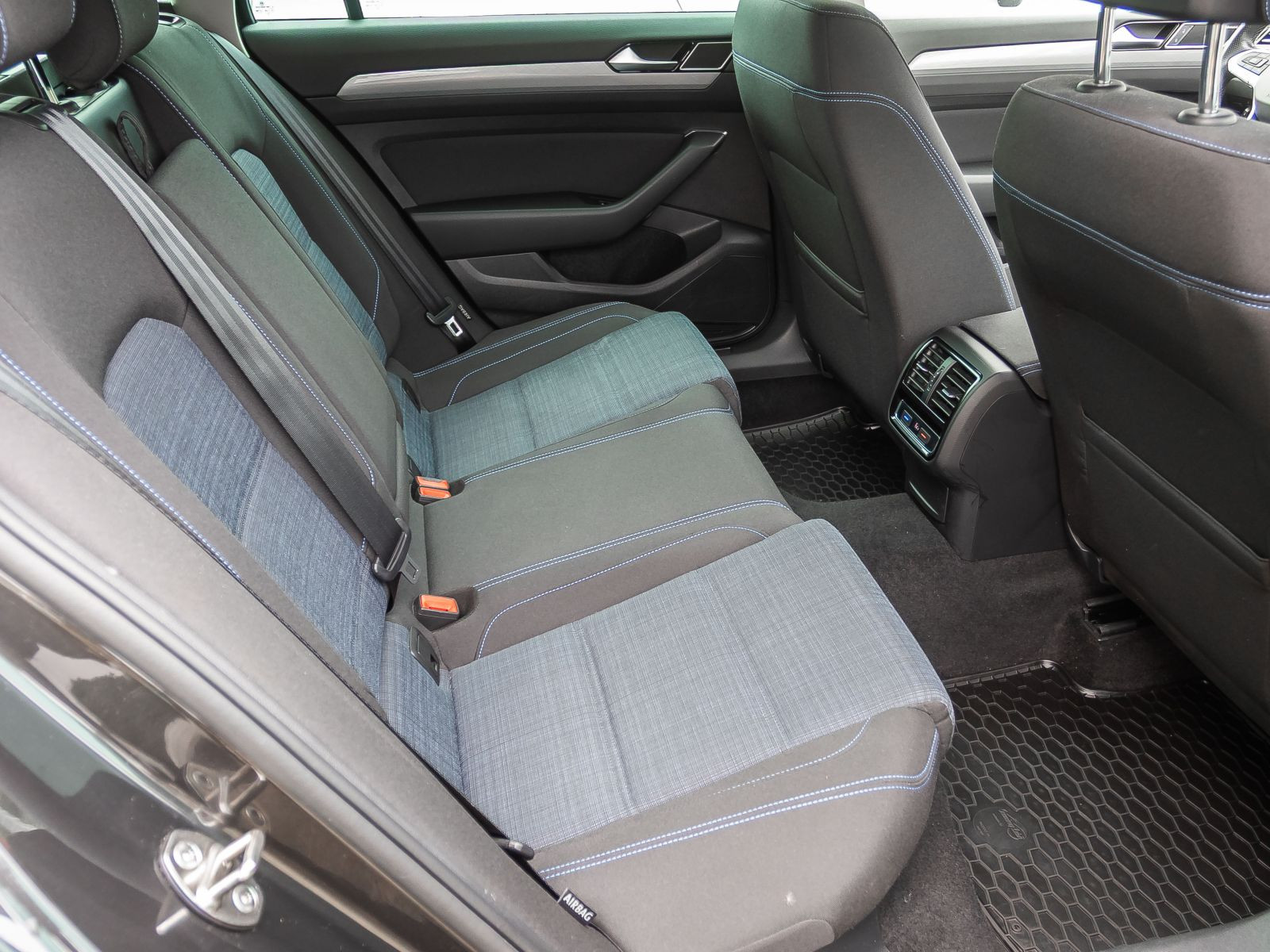 Volkswagen Passat Variant GTE 1.4TSI DSG Navi Matrix ACC AHK