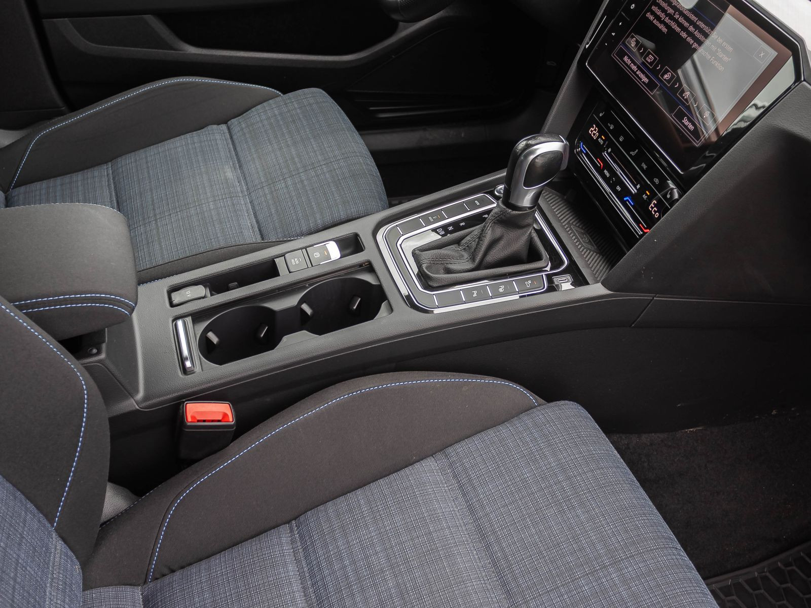 Volkswagen Passat Variant GTE 1.4TSI DSG Navi Matrix ACC AHK