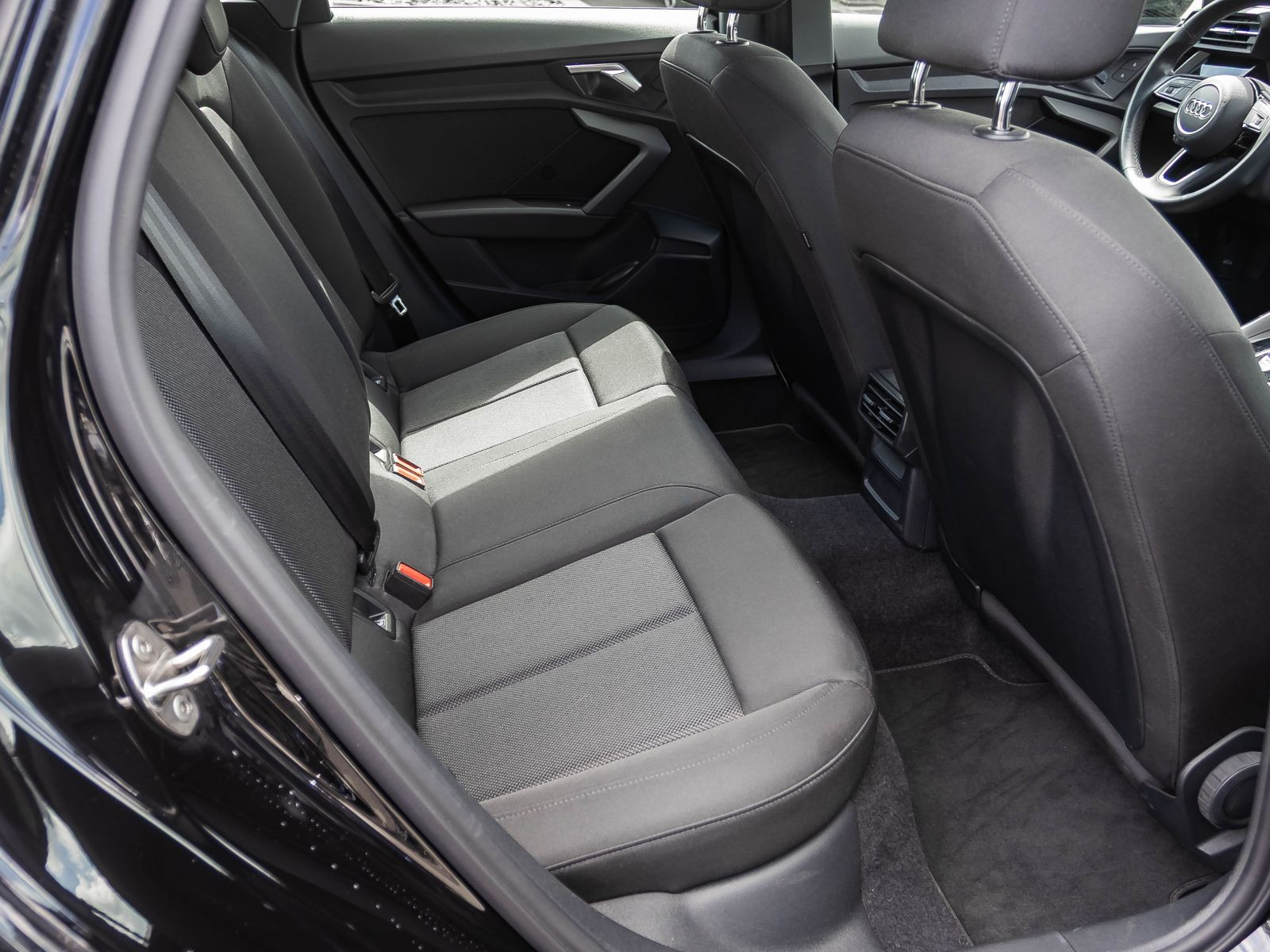 Audi A3 Sportback 40TFSIe Stronic LED RFK Sitzhzg GRA