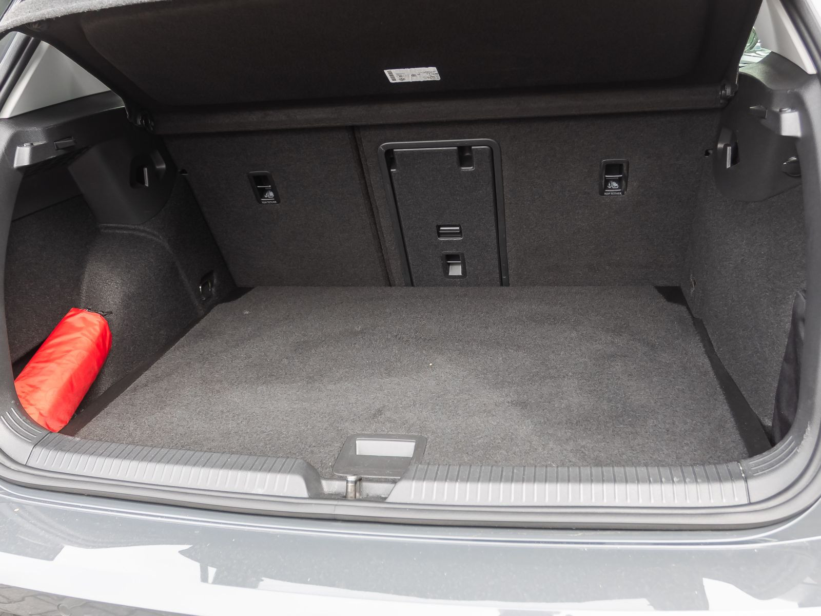 Volkswagen Golf VIII 2.0 TDI Life, Navi, LED, Soundsystem, App-Connect