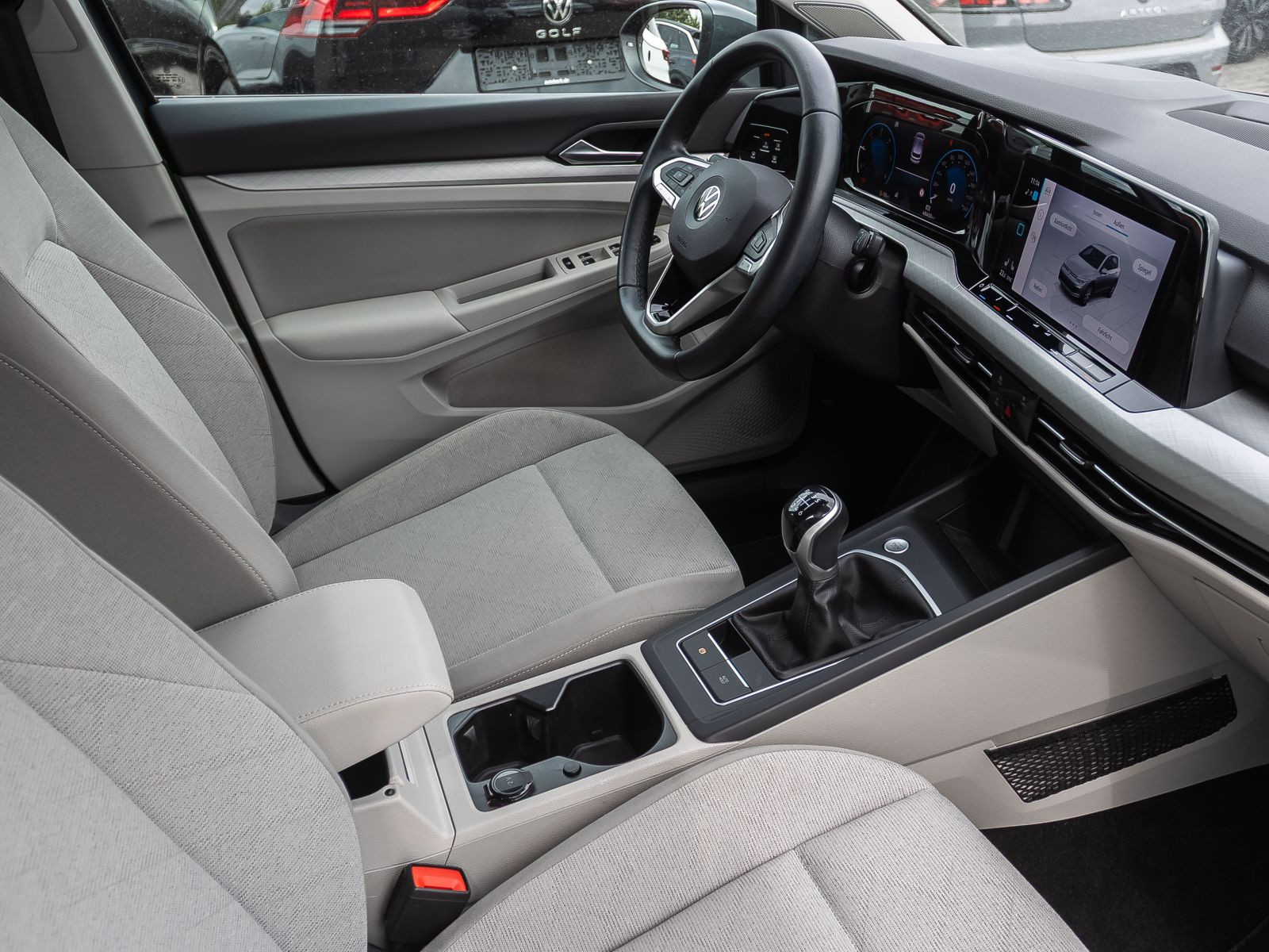 Volkswagen Golf VIII 2.0 TDI Life, Navi, LED, Soundsystem, App-Connect