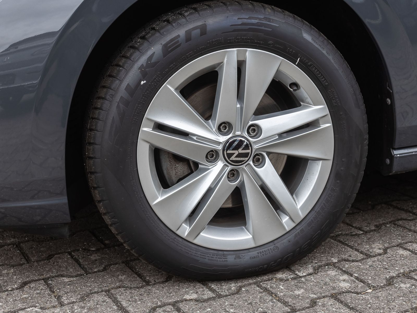 Volkswagen Golf VIII 2.0 TDI Life, Navi, LED, Soundsystem, App-Connect
