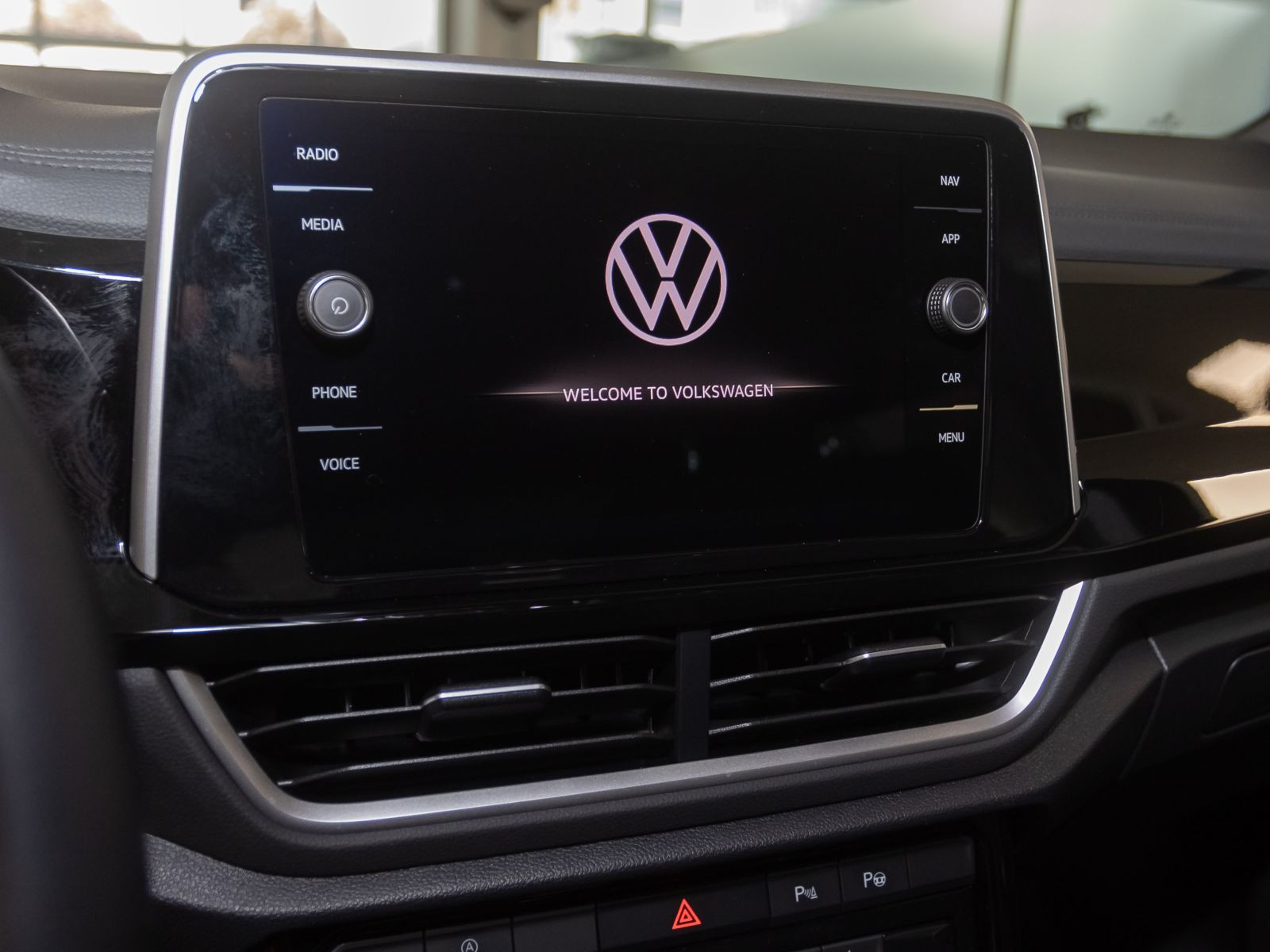 Volkswagen T-ROC 1.0 TSI R-Line Navi LED-Plus ACC AHK EPH