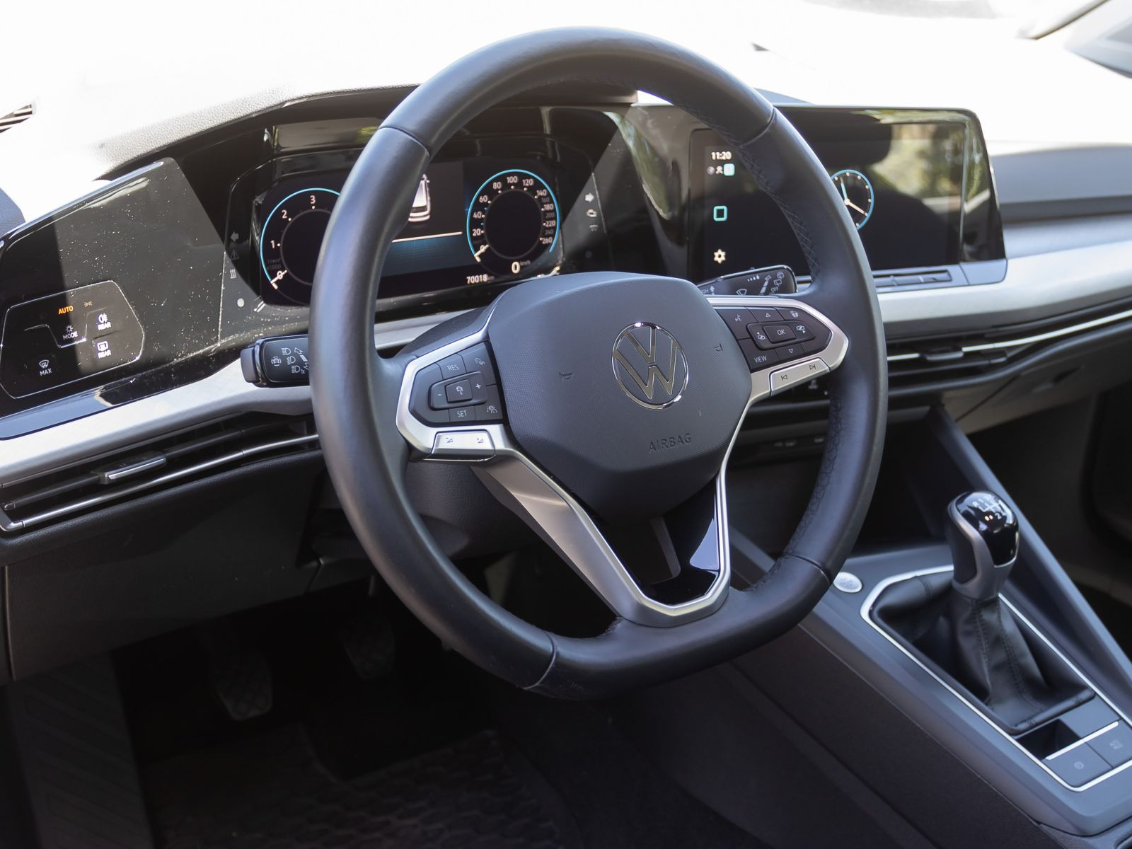 Volkswagen Golf VIII Variant 2.0 TDI Life Navi LED ACC