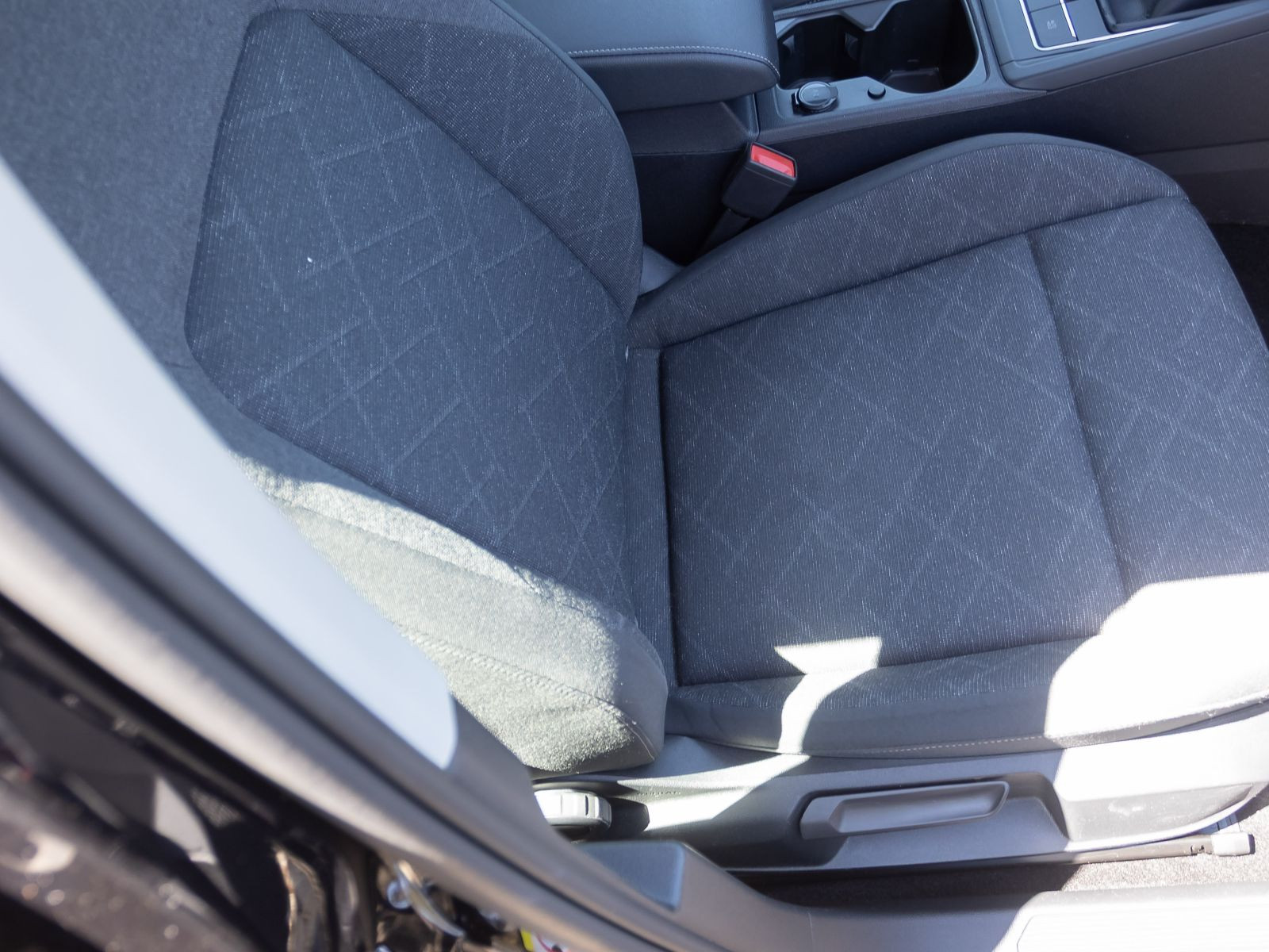 Volkswagen Golf VIII Variant 2.0 TDI Life Navi LED ACC