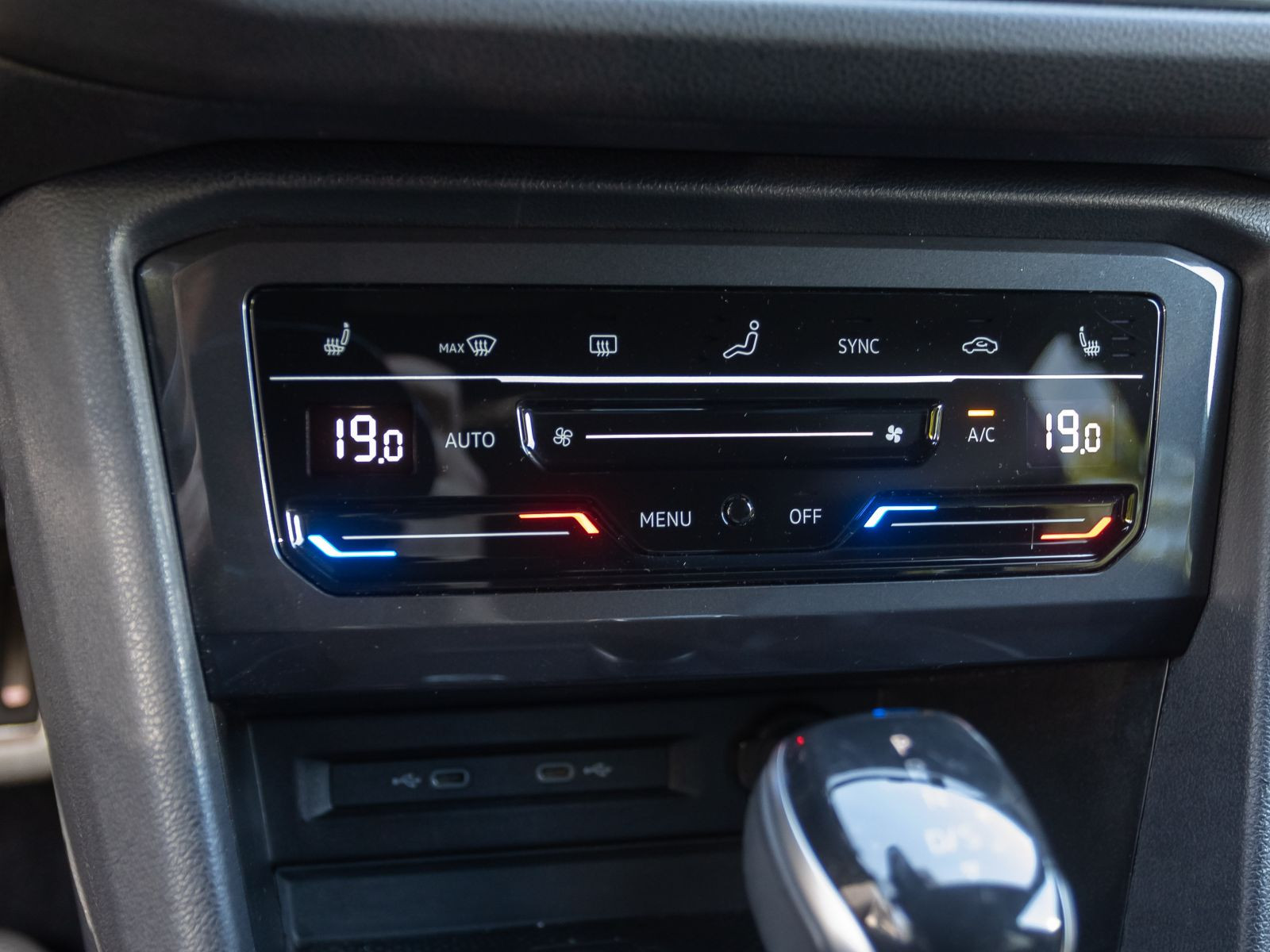 Volkswagen Golf VIII Variant 2.0 TDI Life Navi LED ACC