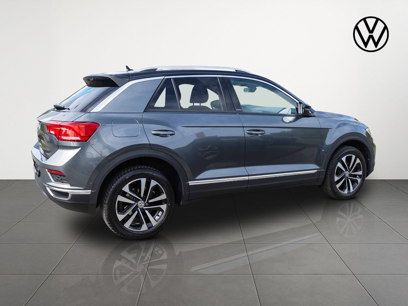 Volkswagen T-ROC 1.5 TSI DSG IQ.DRIVE, Panoramadach, Navi, LED, Rückfahrkamera