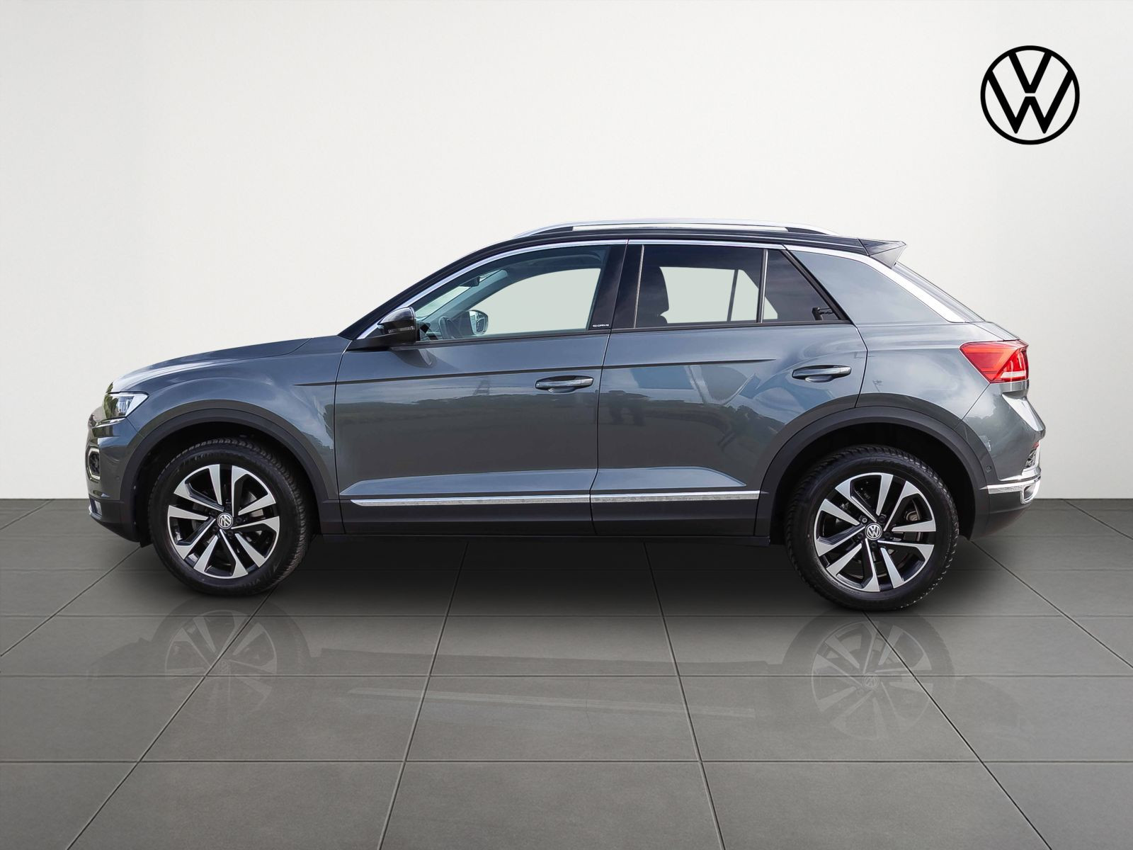 Volkswagen T-ROC 1.5 TSI DSG IQ.DRIVE, Panoramadach, Navi, LED, Rückfahrkamera