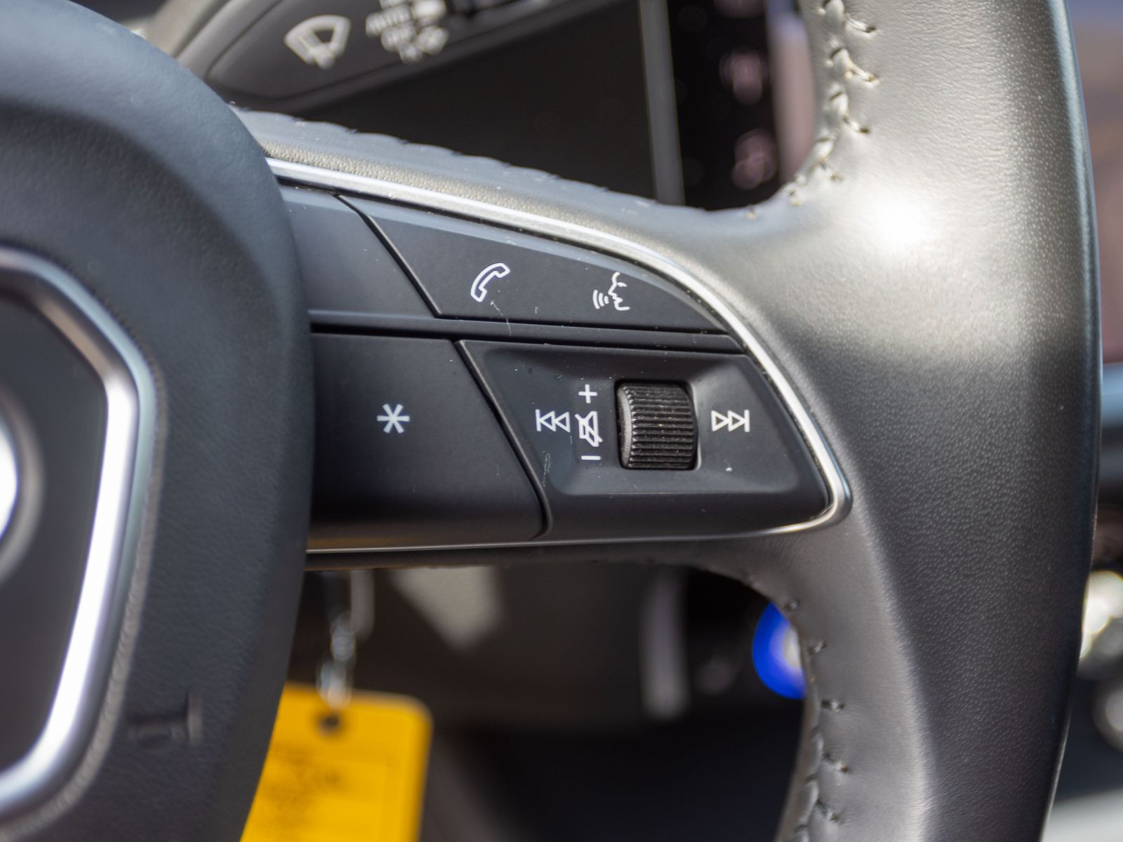 Audi Q3 advanced 35TFSI Stronic Navi LED GRA AHK EPH