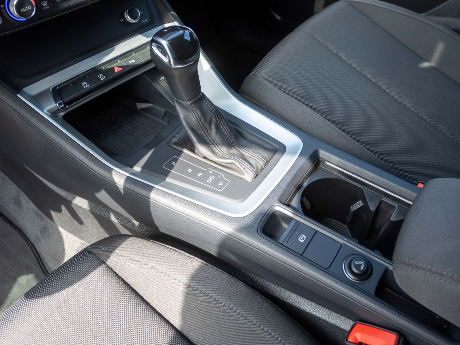 Audi Q3 advanced 35TFSI Stronic Navi LED GRA AHK EPH