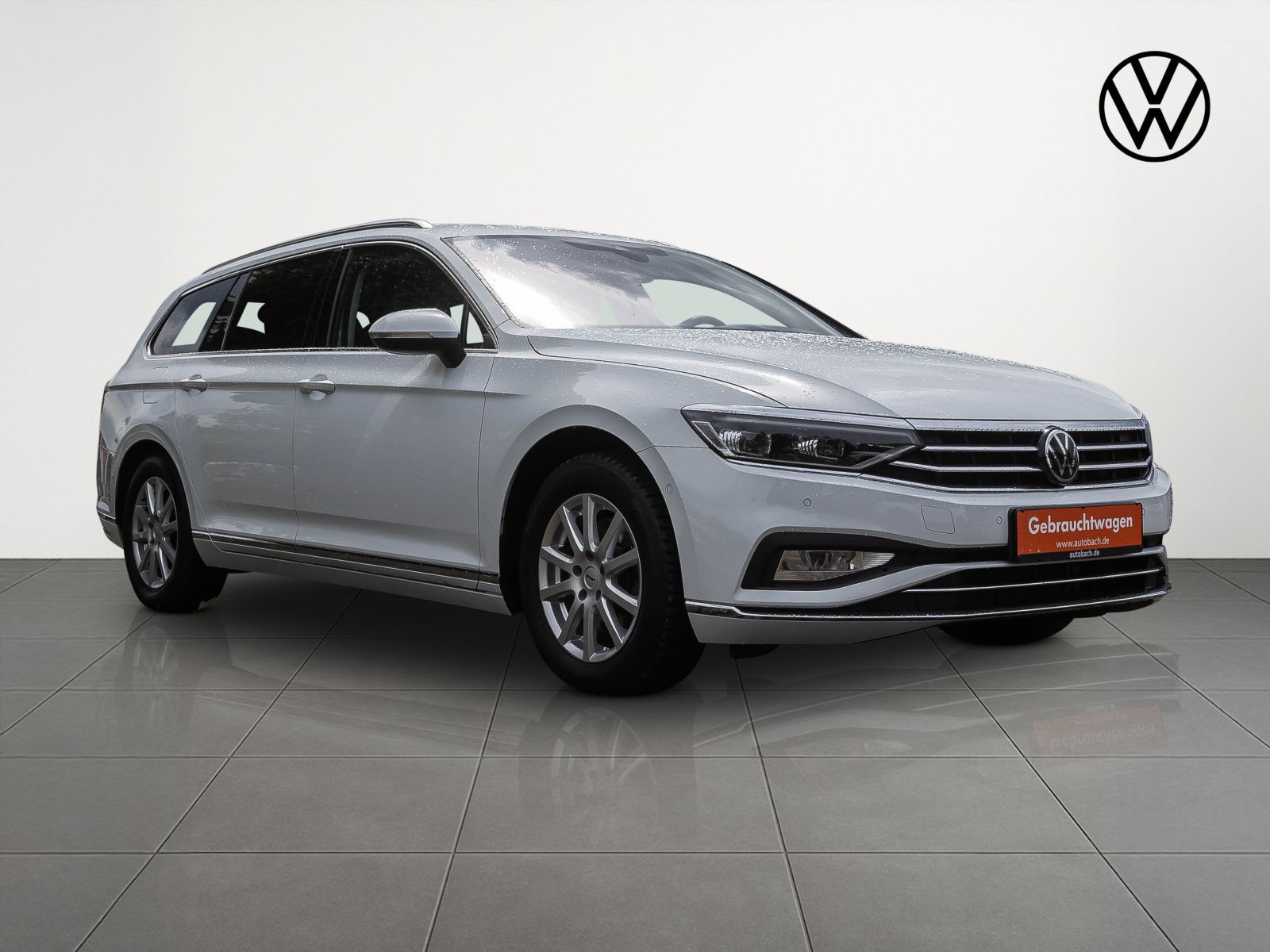 Volkswagen Passat Variant 2.0 TDI Elegance DSG HUD Matrix