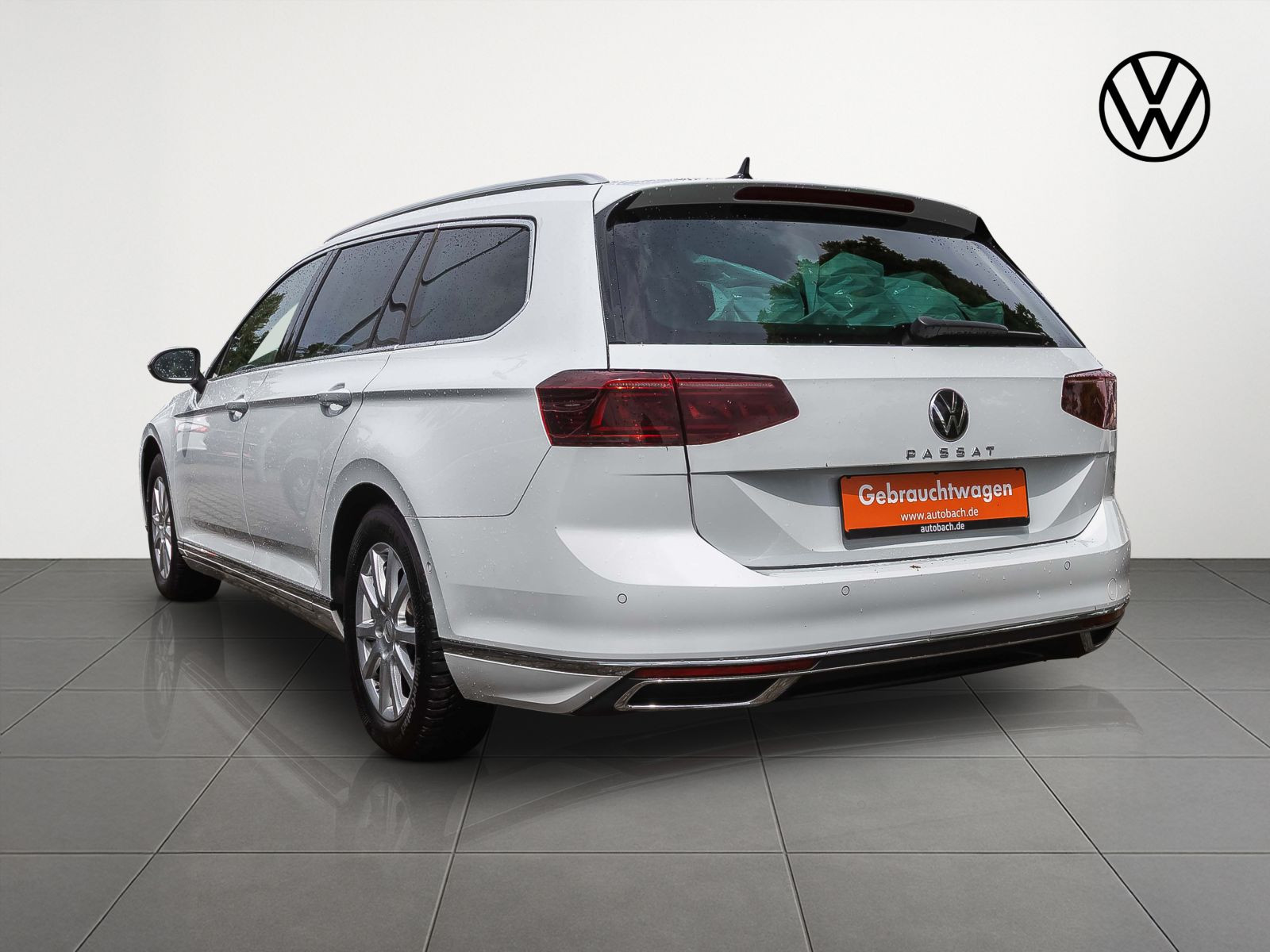 Volkswagen Passat Variant 2.0 TDI Elegance DSG HUD Matrix
