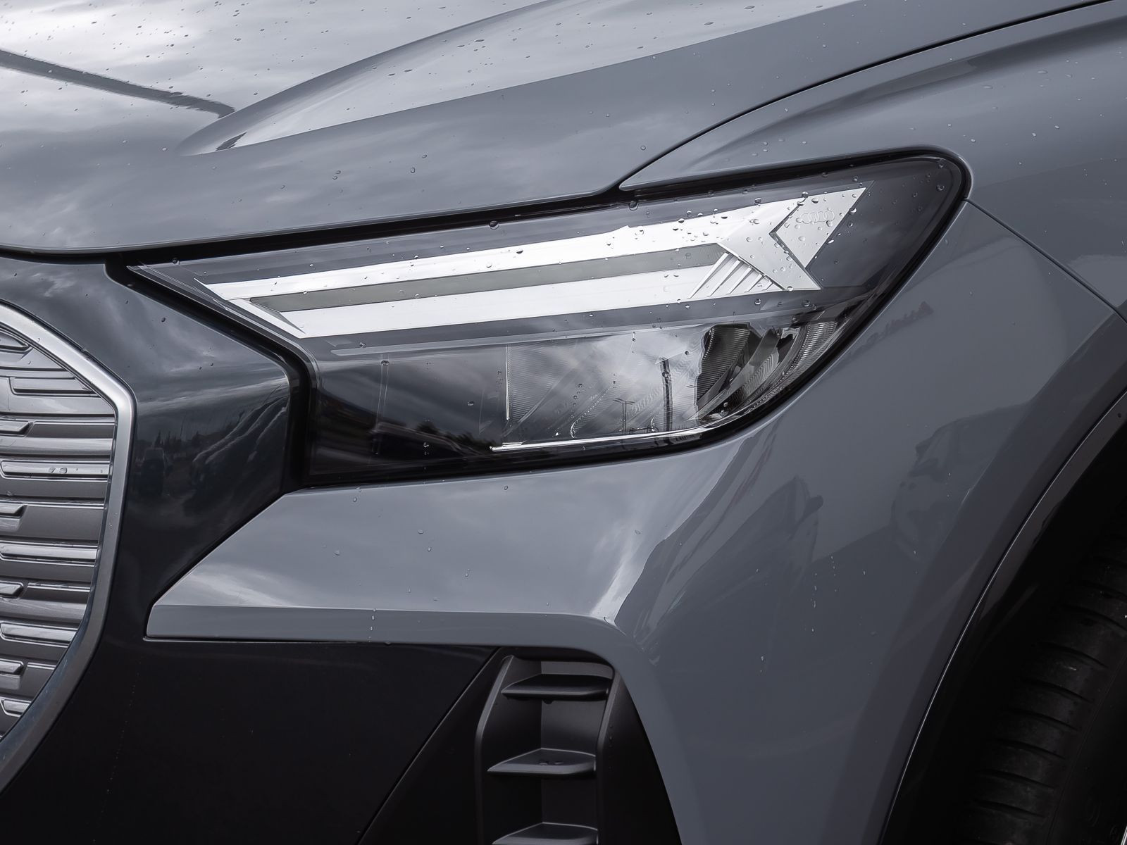 Audi Q4 Sportback e-tron 35 Navi Standklima LED ACC