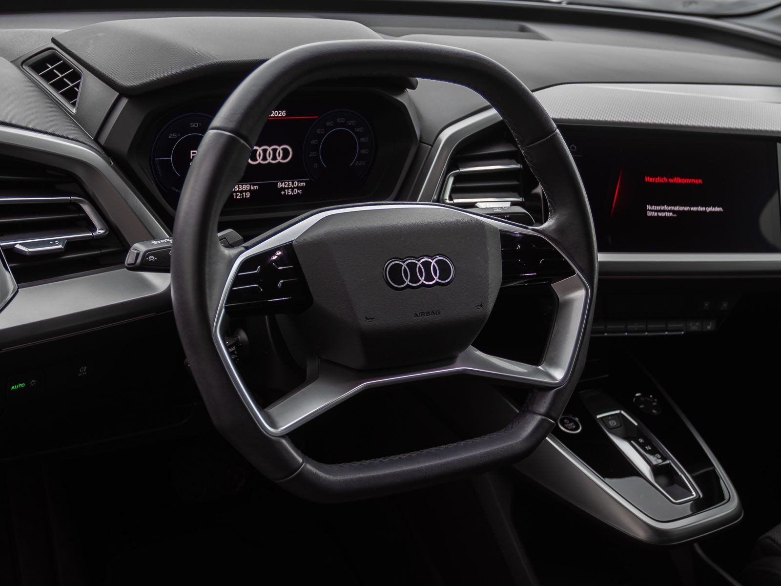 Audi Q4 Sportback e-tron 35 Navi Standklima LED ACC