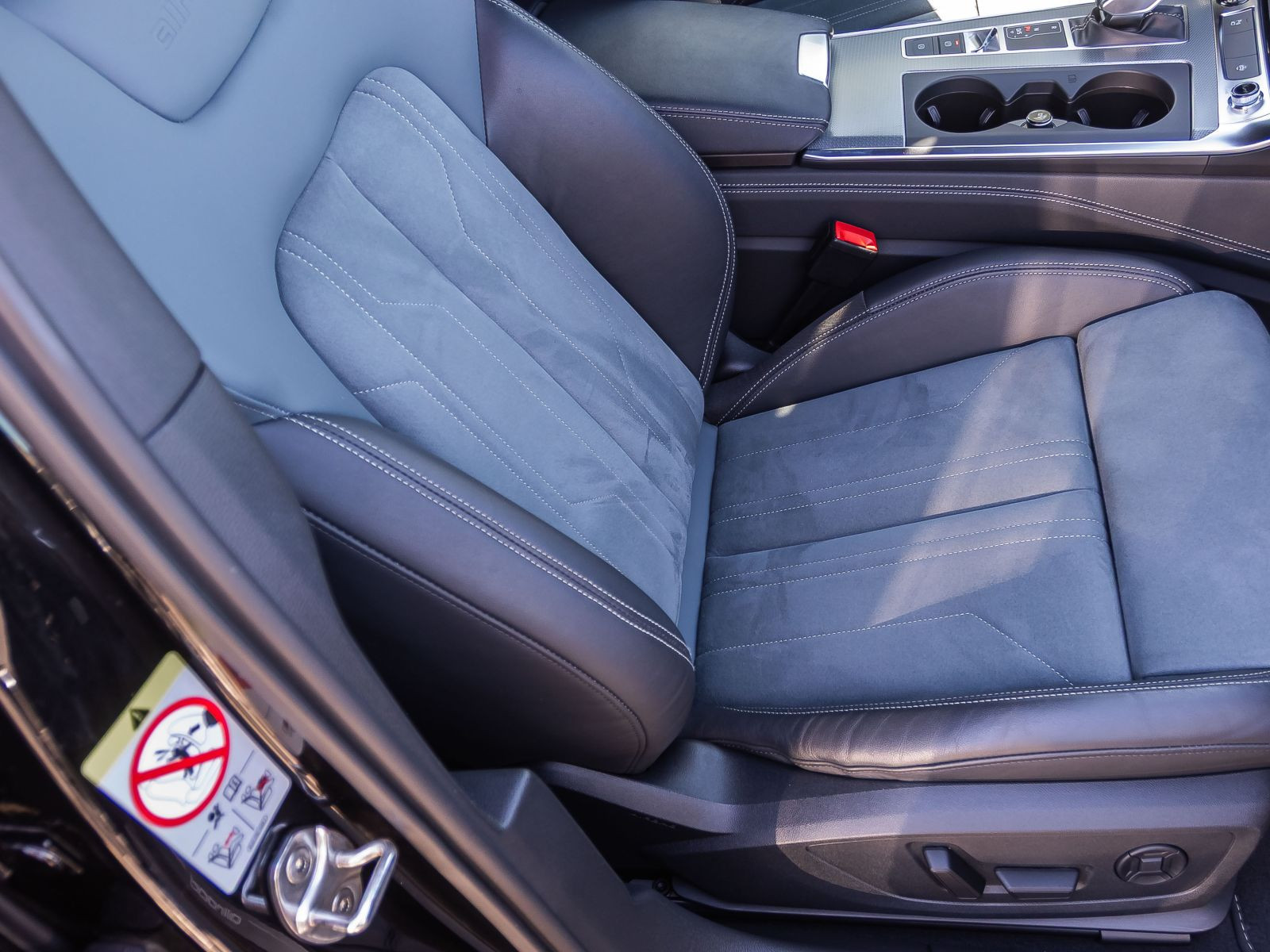 Audi A6 allroad qu 45TDI Navi LED Luftfederung Standhzg