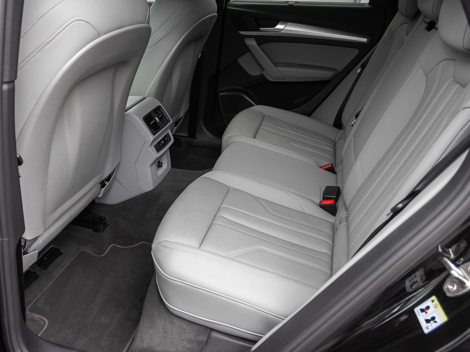Audi Q5 S line 45TFSI qu Stronic Navi LED B&O CarPlay