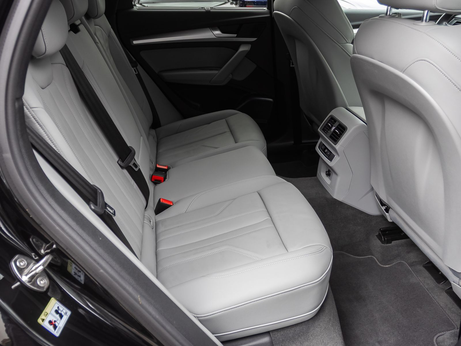 Audi Q5 S line 45TFSI qu Stronic Navi LED B&O CarPlay