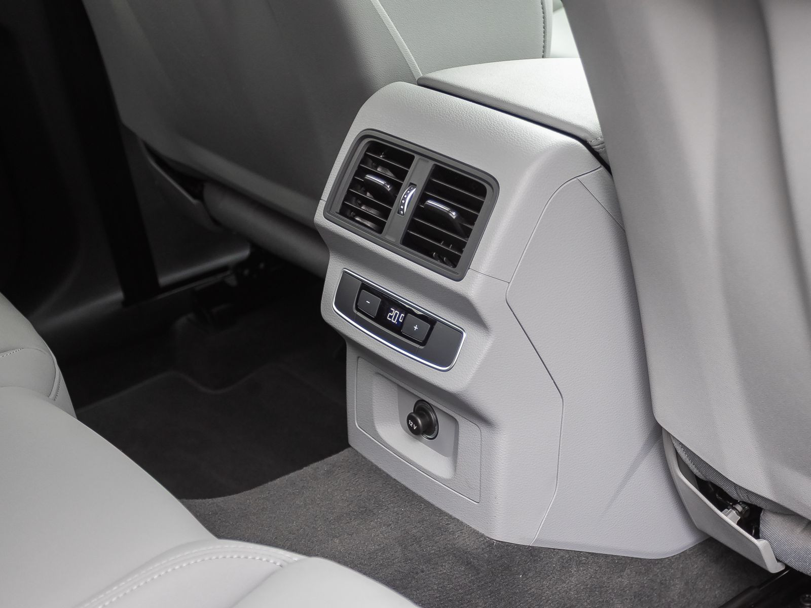 Audi Q5 S line 45TFSI qu Stronic Navi LED B&O CarPlay