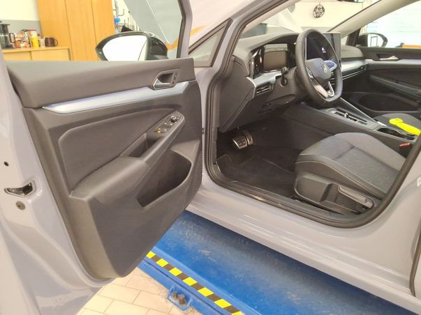 Volkswagen Golf VIII Variant 1.5 eTSI DSG Goal, LED, App-Connect, Digital Cockpit Pro, Klima, Sitzheizung
