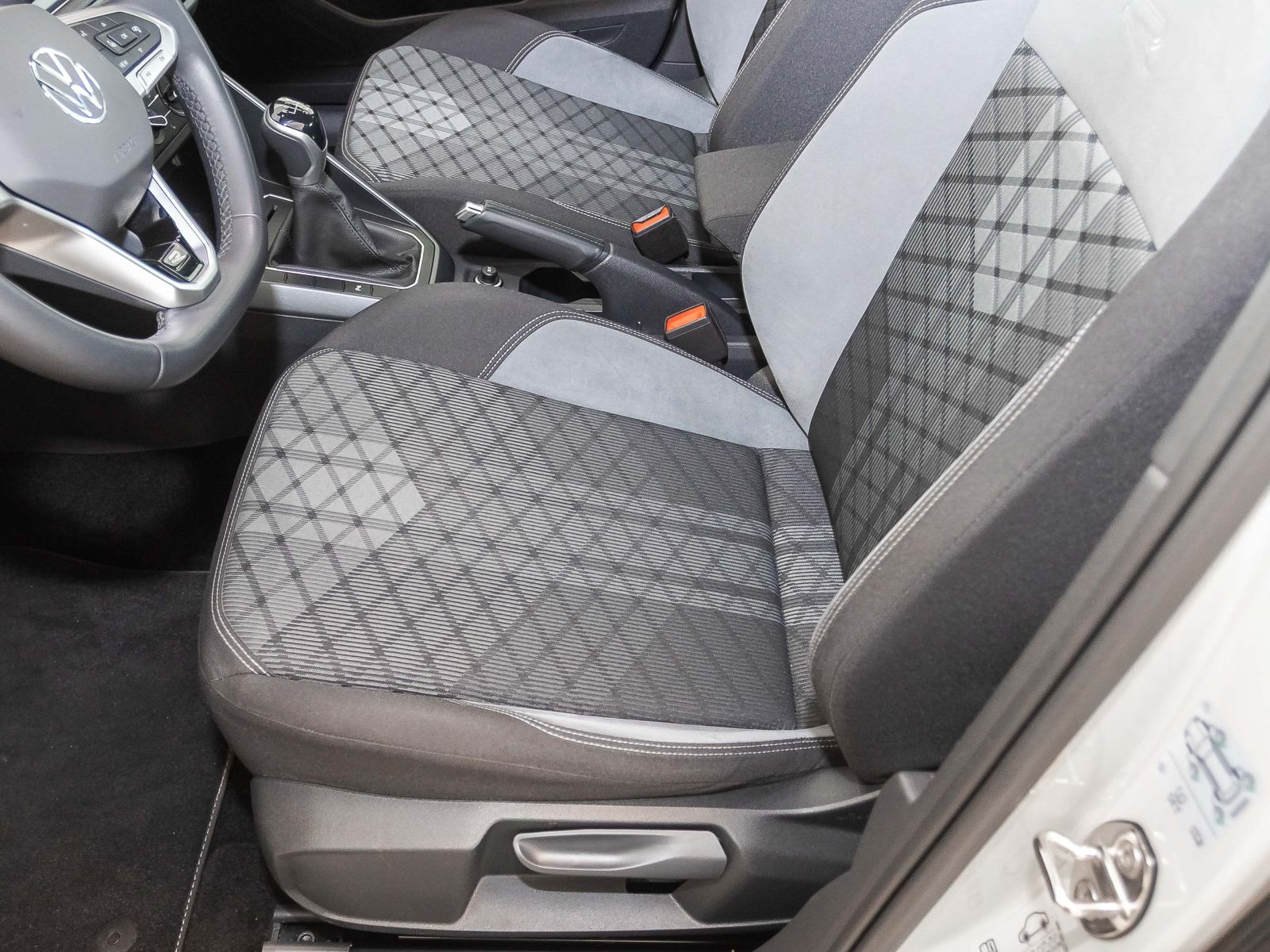 Volkswagen Taigo R-Line 1.0TSI Matrix CarPlay EPH DAB