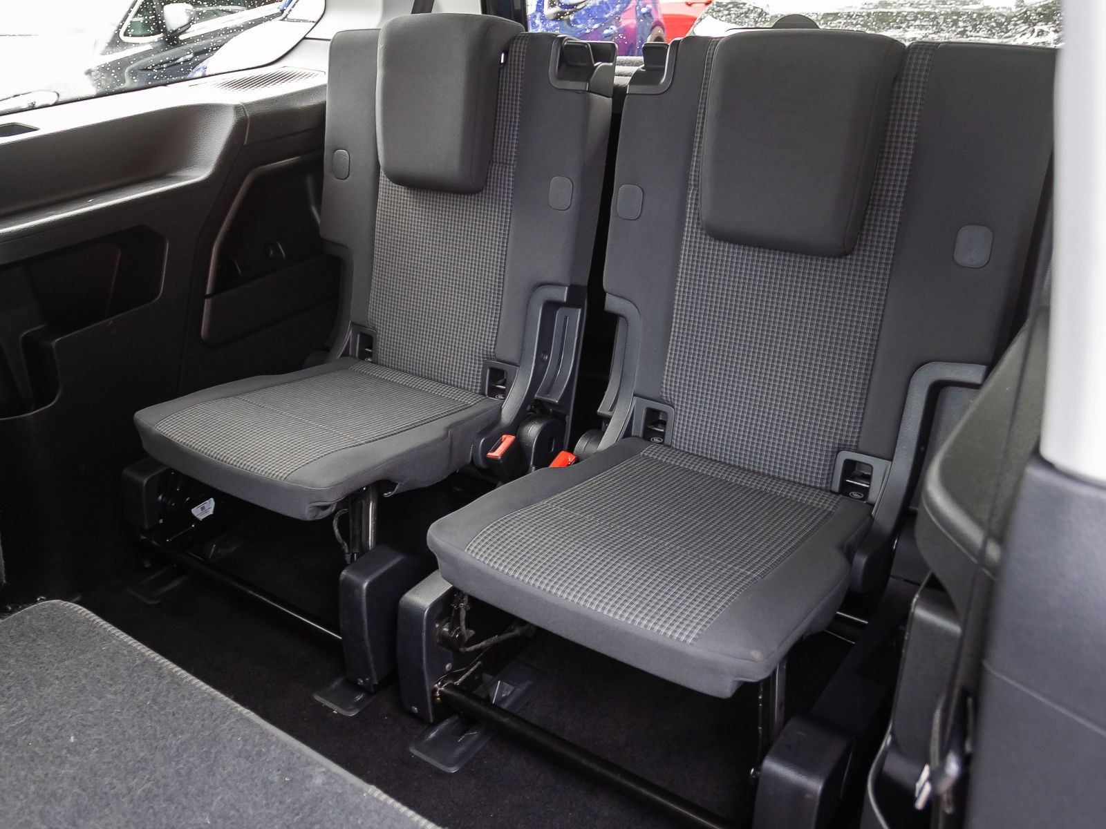 Volkswagen Caddy Maxi 1.5 TSI Basis, AHK, App-Connect, Klima, Mobiltelefon-Schnittstelle