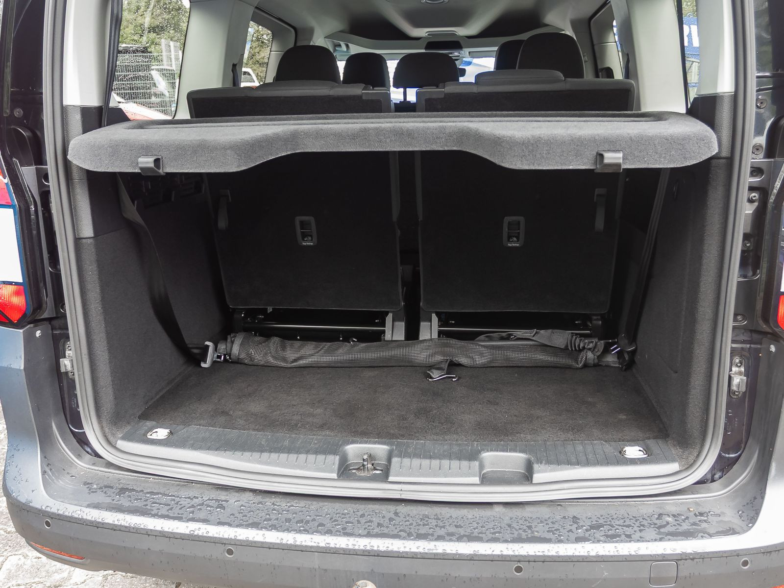 Volkswagen Caddy Maxi 1.5 TSI Basis, AHK, App-Connect, Klima, Mobiltelefon-Schnittstelle