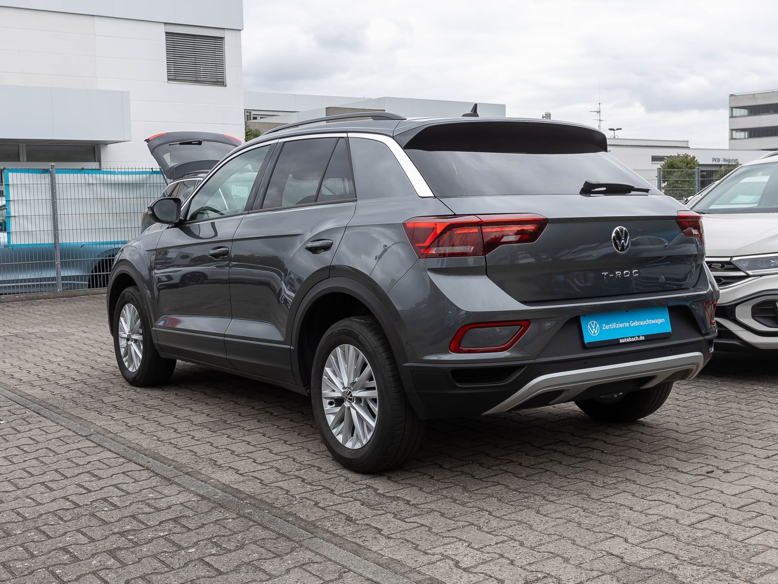 Volkswagen T-Roc Life 1.5TSI DSG Navi LED ACC EPH CarPlay