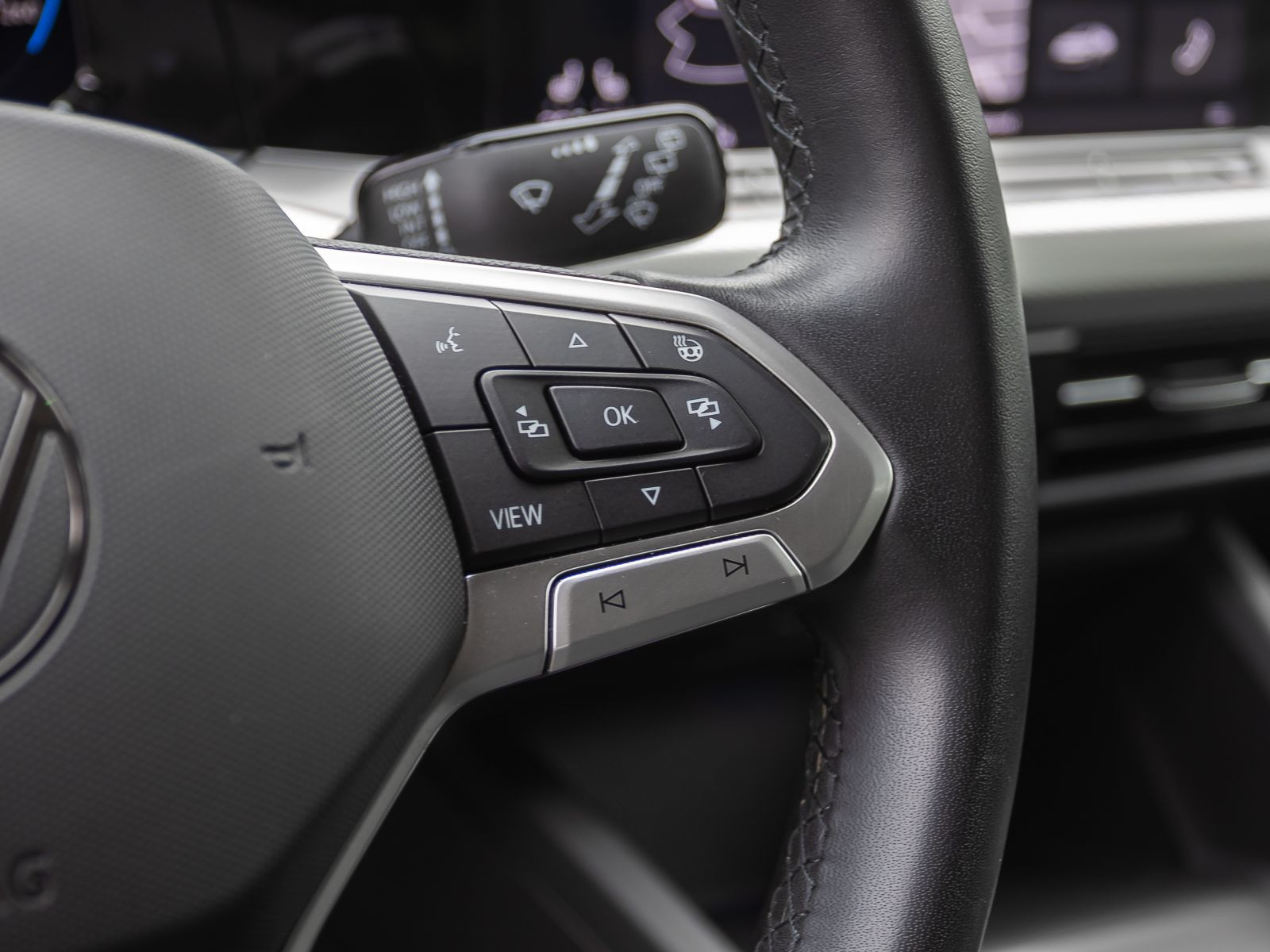Volkswagen Golf VIII 1.5 TSI MOVE, Navi, LED, ACC, App-Connect, Klima