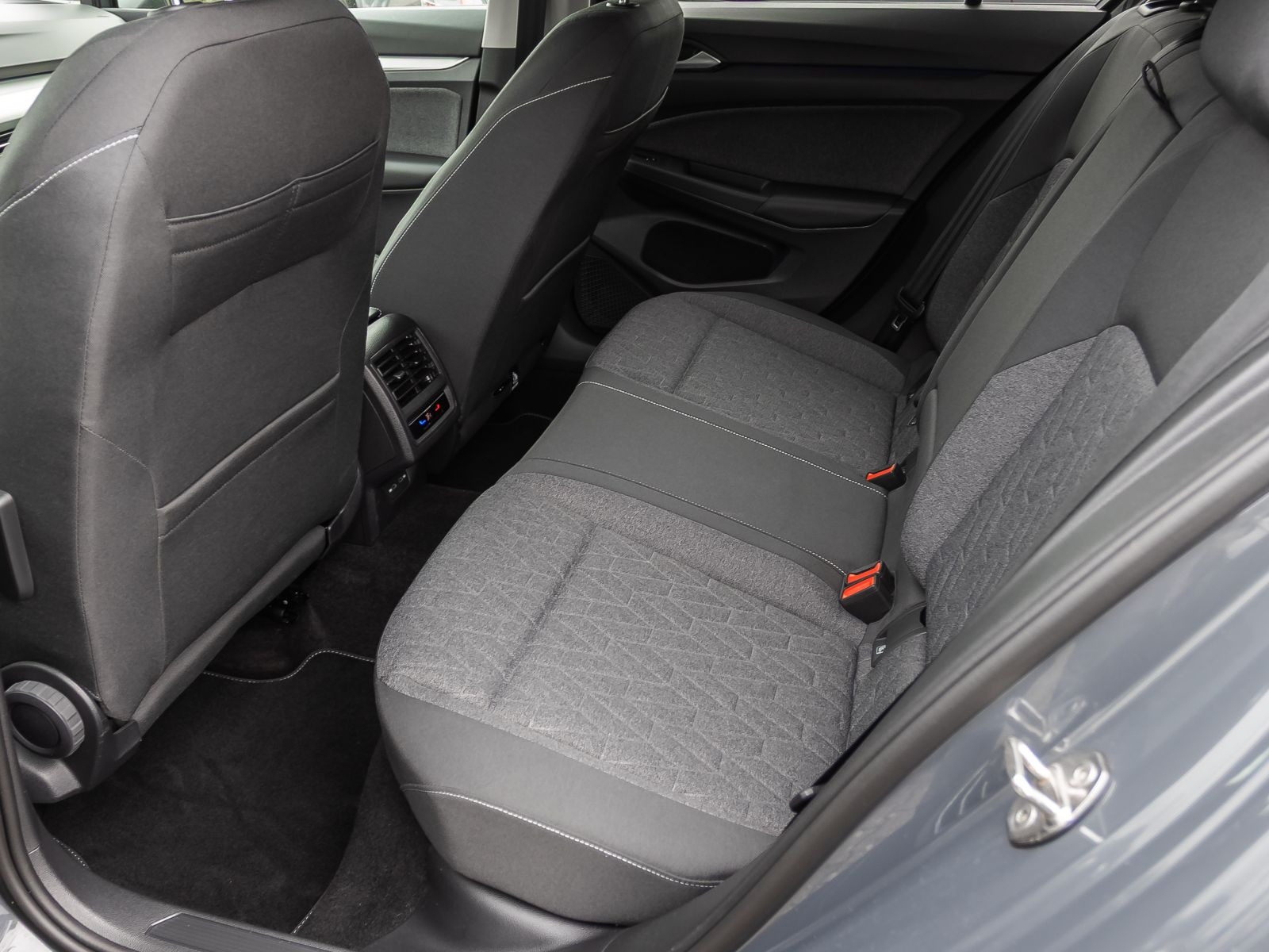 Volkswagen Golf VIII 1.5 TSI MOVE, Navi, LED, ACC, App-Connect, Klima