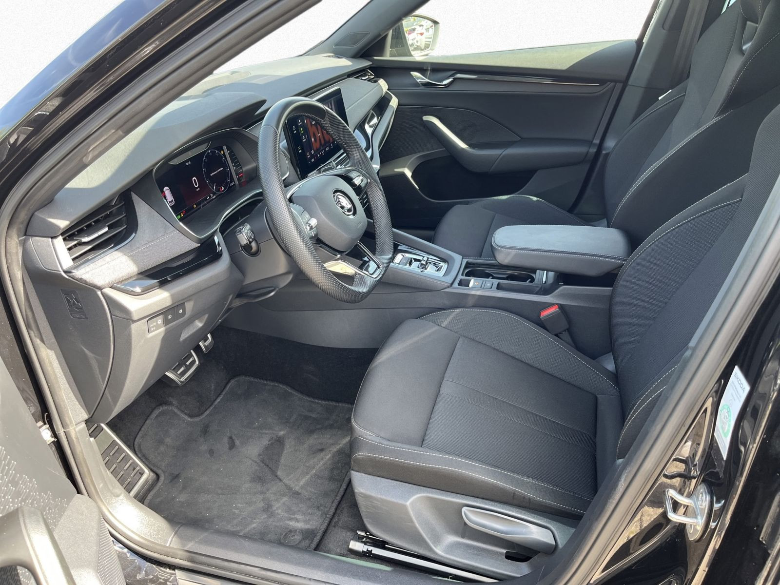 Skoda Octavia Combi Sportline 2.0TSI DSG LED Sitzhzg GRA