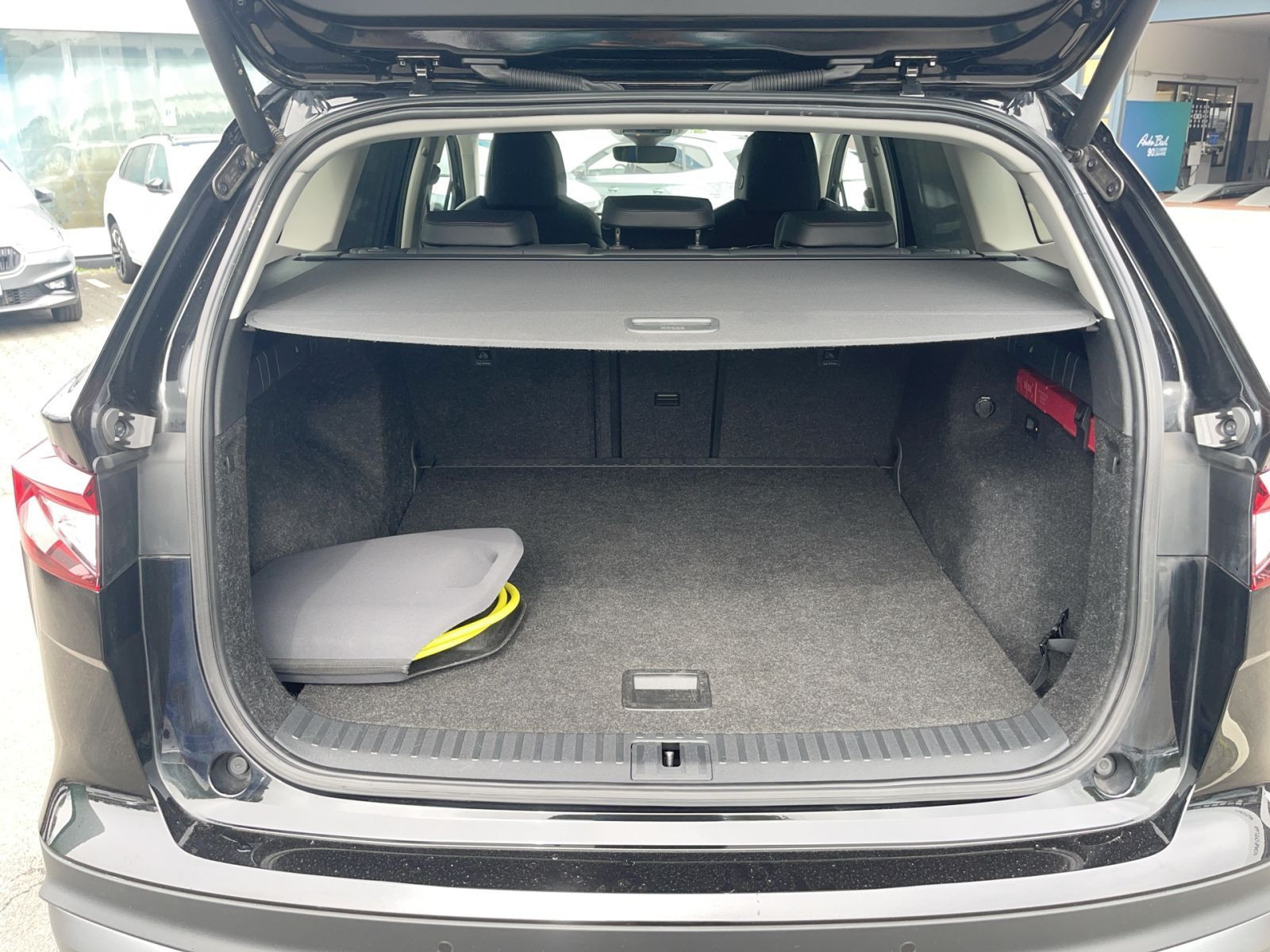 Skoda Enyaq 80 Navi LED Standklima ACC EPH CarPlay AHK