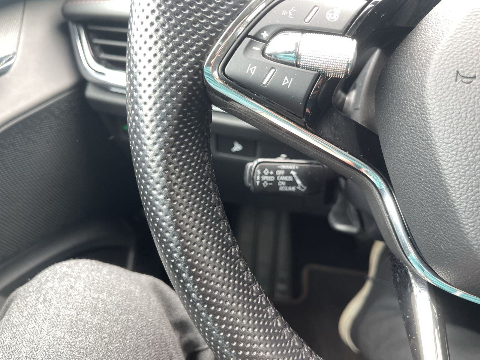 Skoda Enyaq 80 Navi LED Standklima ACC EPH CarPlay AHK