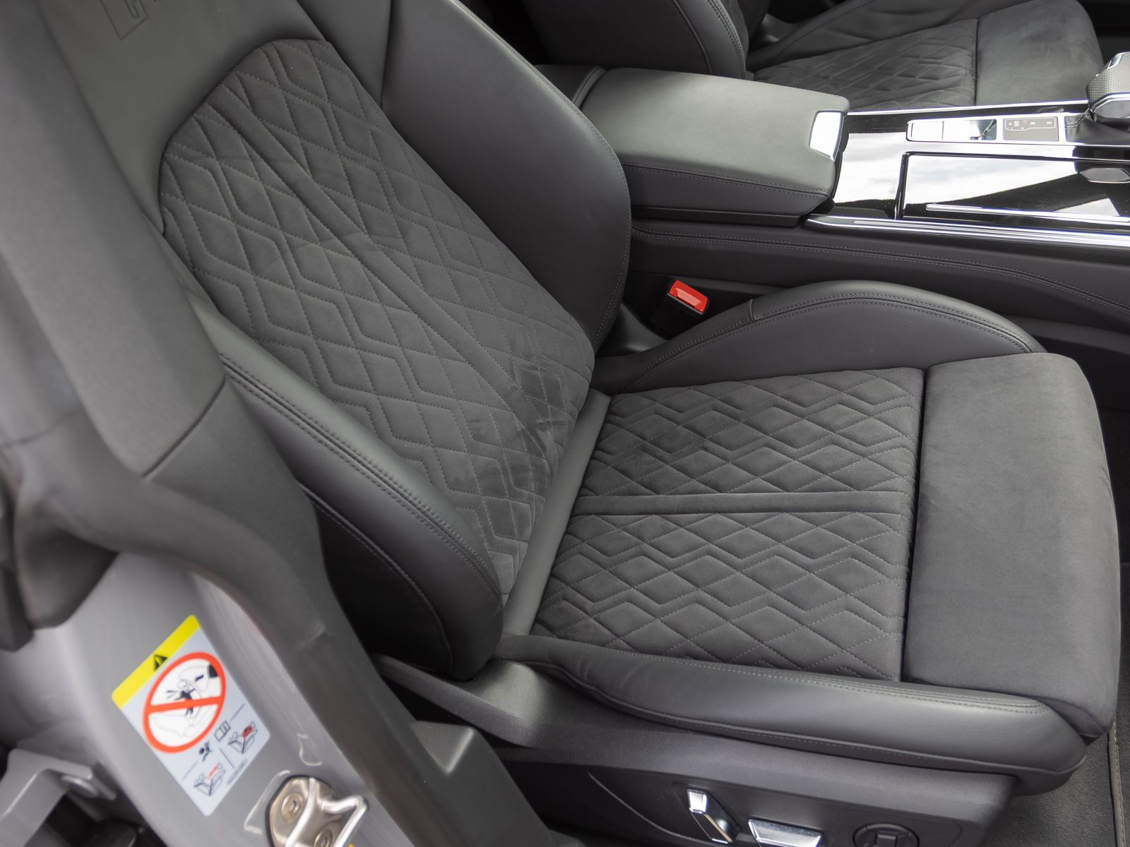 Audi RS 7 Sportback Navi LED HuD Luftfederung Panorama