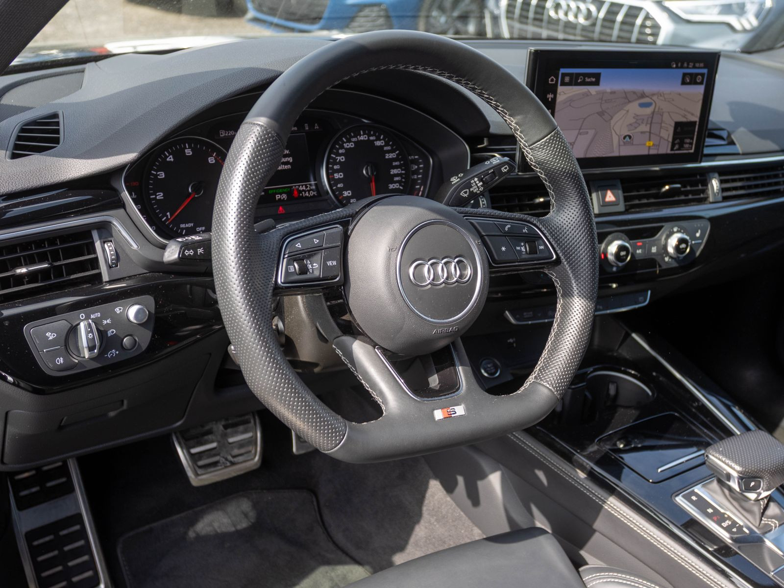 Audi A4 Avant Advanced 40TFSI Stronic Navi HuD Matrix