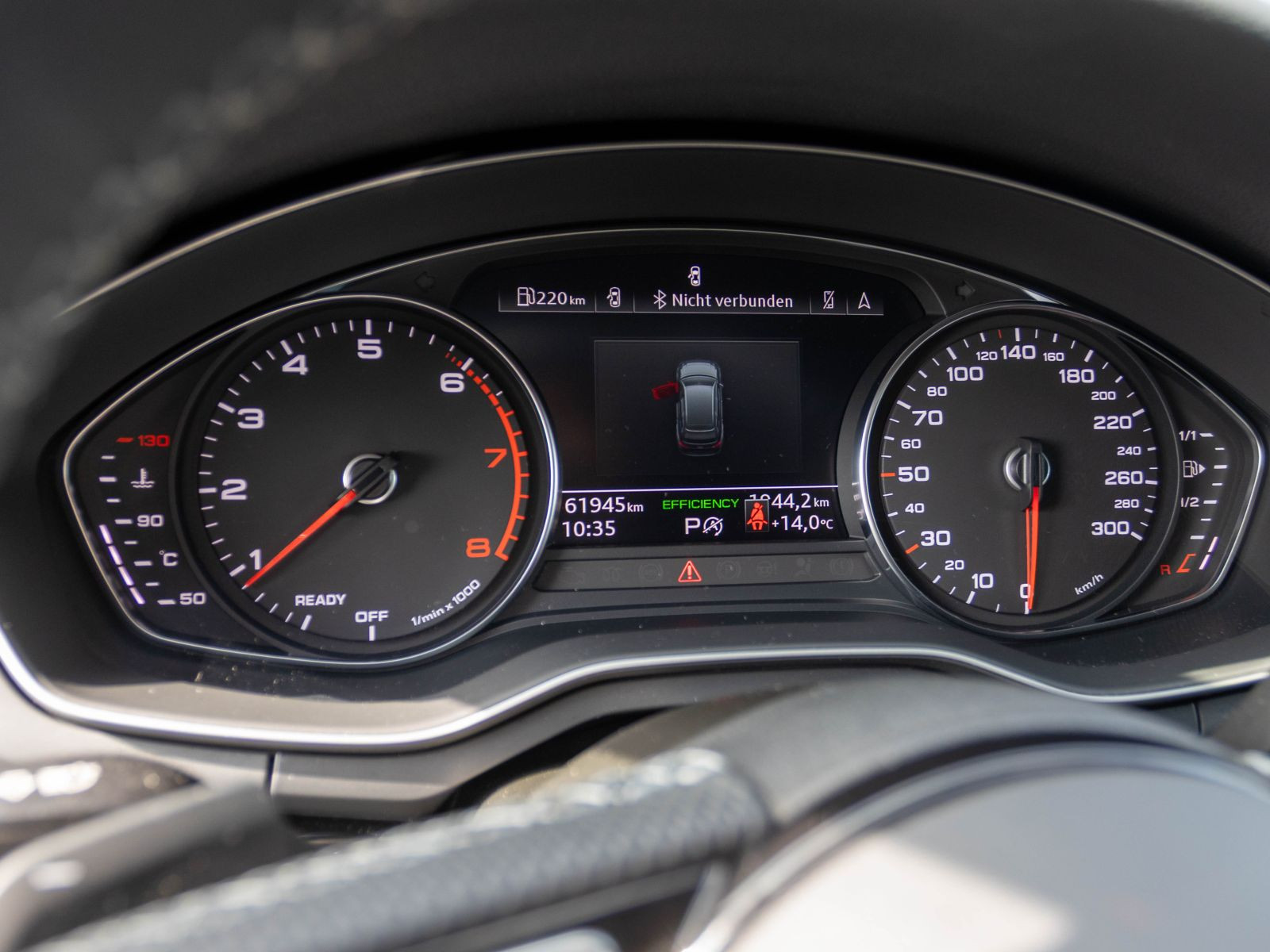 Audi A4 Avant Advanced 40TFSI Stronic Navi HuD Matrix