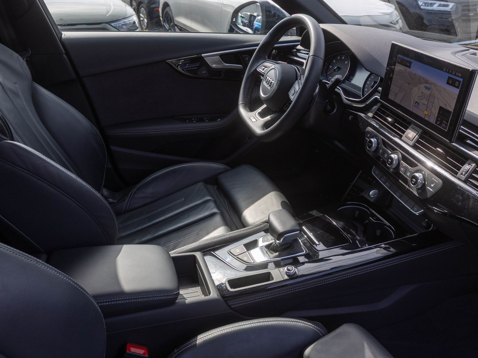 Audi A4 Avant Advanced 40TFSI Stronic Navi HuD Matrix