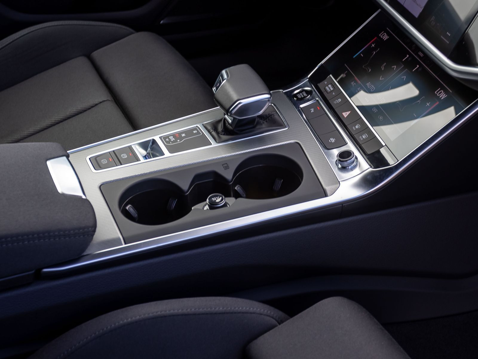 Audi A6 Avant Sport 50TFSIe Navi LED Standkli B&O ACC