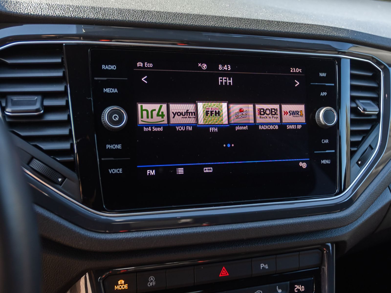 Volkswagen T-Roc Sport 1.5TSI DSG Navi LED ACC EPH