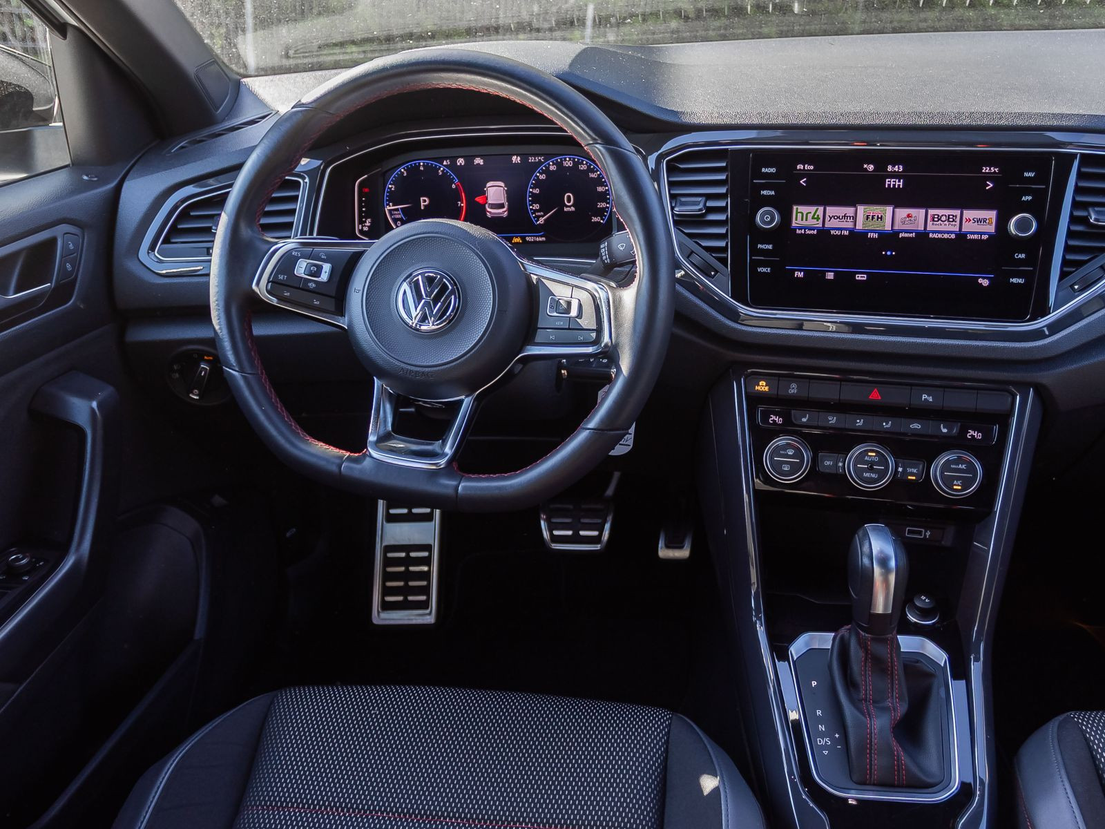 Volkswagen T-Roc Sport 1.5TSI DSG Navi LED ACC EPH
