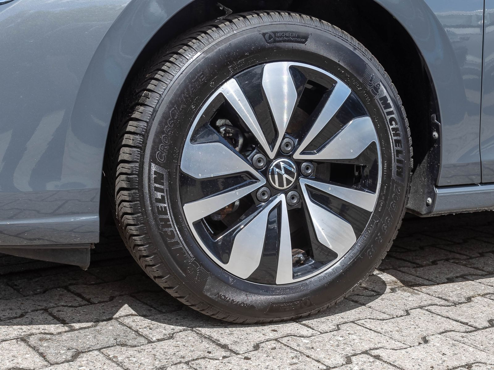 Volkswagen Golf VIII 1.5 TSI DSG Goal, Navi, LED, AHK, Rückfahrkamera, App-Connect