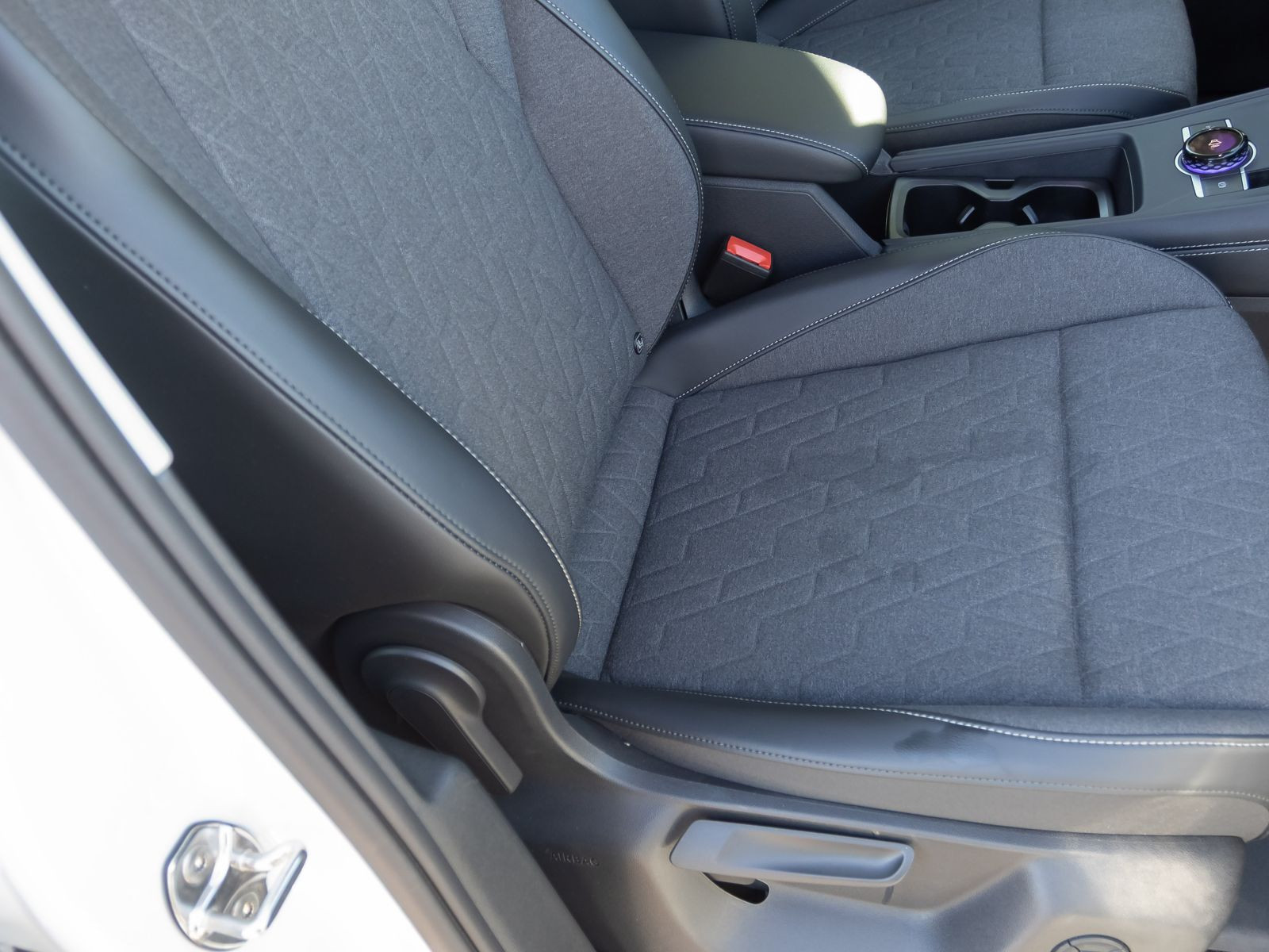 Volkswagen Tayron 1.5 eTSI DSG Life, HD-LED-Matrix, Navi, 7-Sitze, Area View inkl. Rückfahrkamera