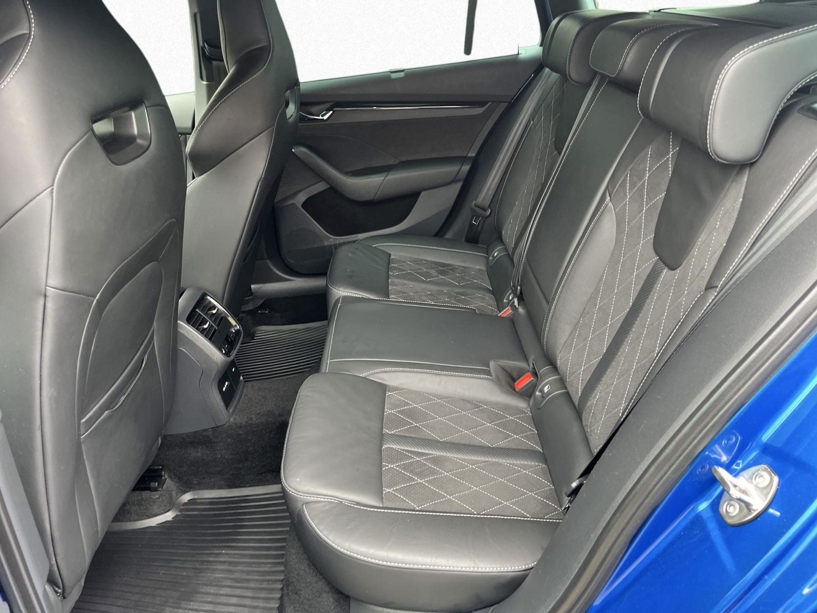 Skoda Octavia Combi RS 1.4 TSI iV Navi LED GRA Sitzhzg