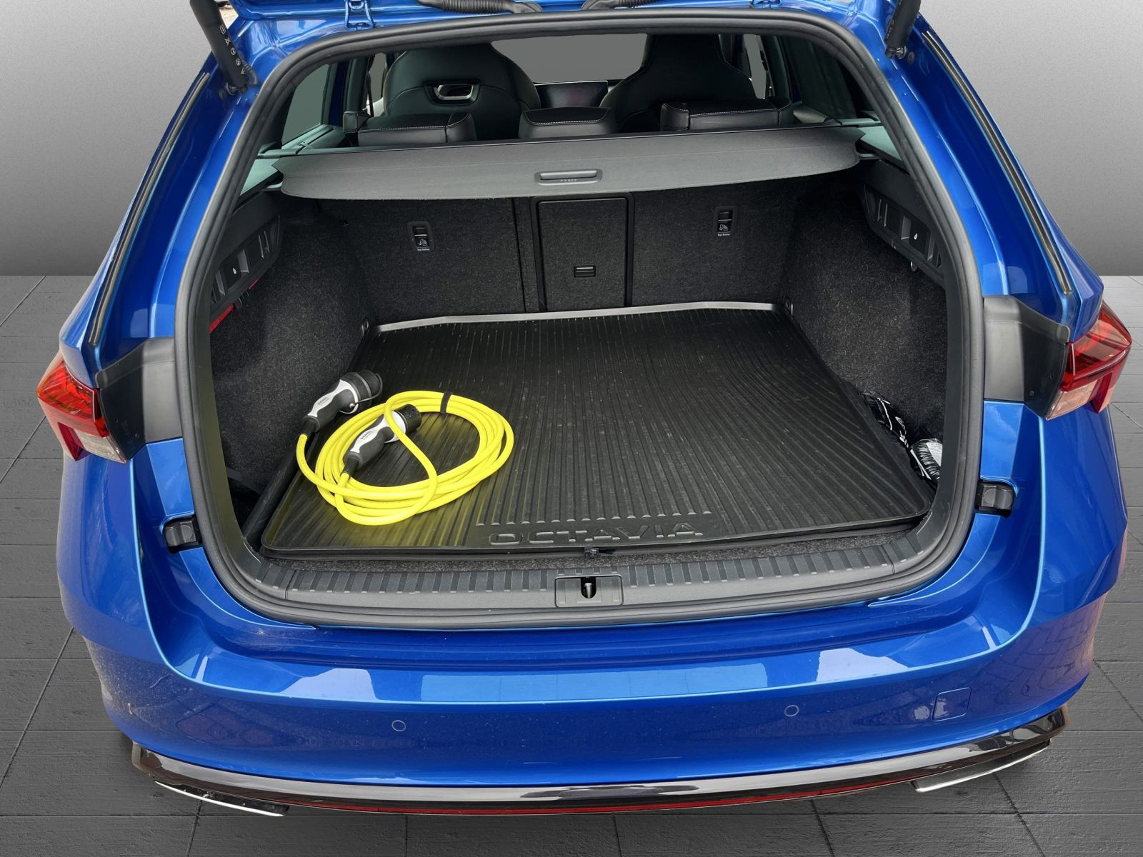 Skoda Octavia Combi RS 1.4 TSI iV Navi LED GRA Sitzhzg